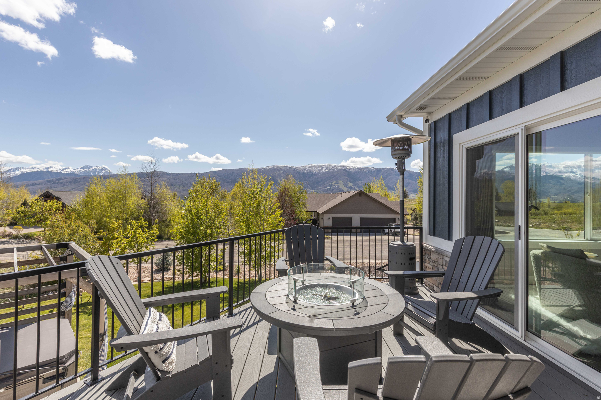 ELKHORN - Residential