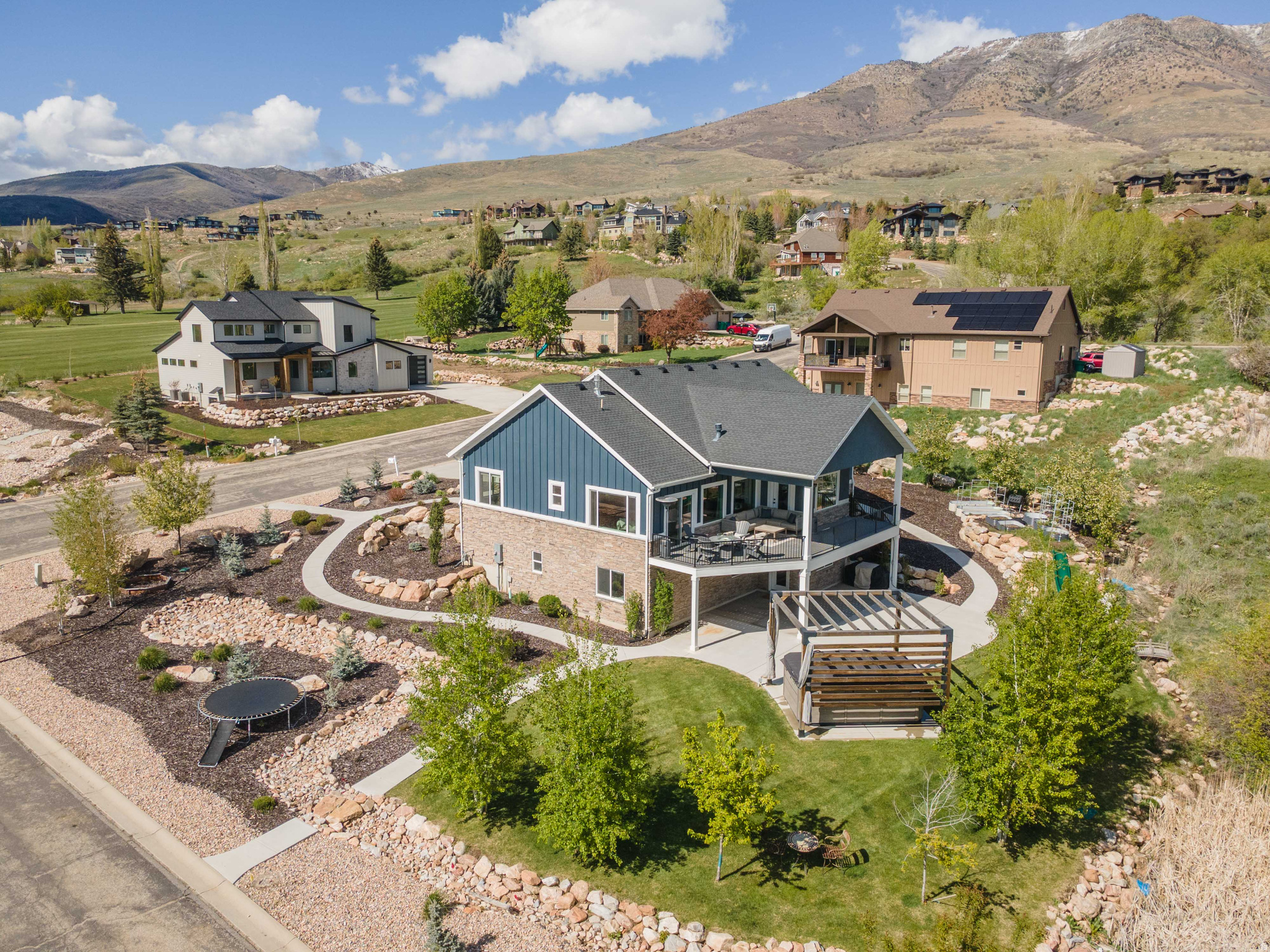 ELKHORN - Residential