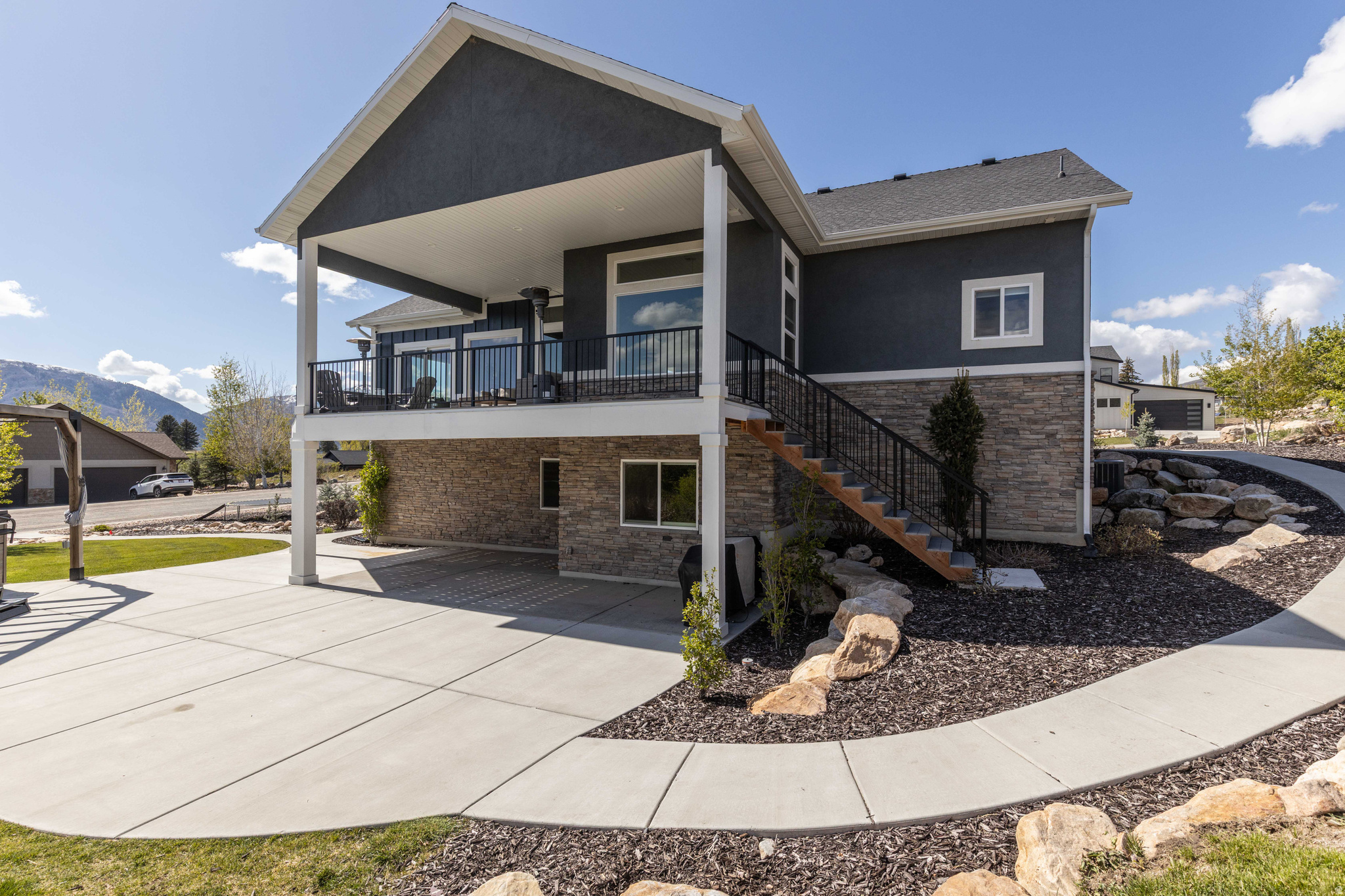 ELKHORN - Residential