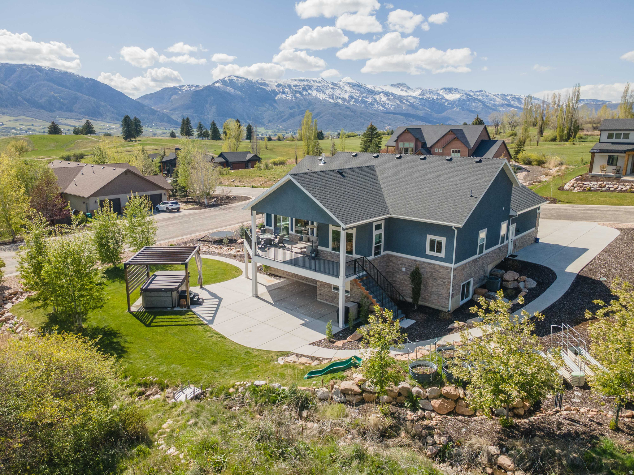 ELKHORN - Residential