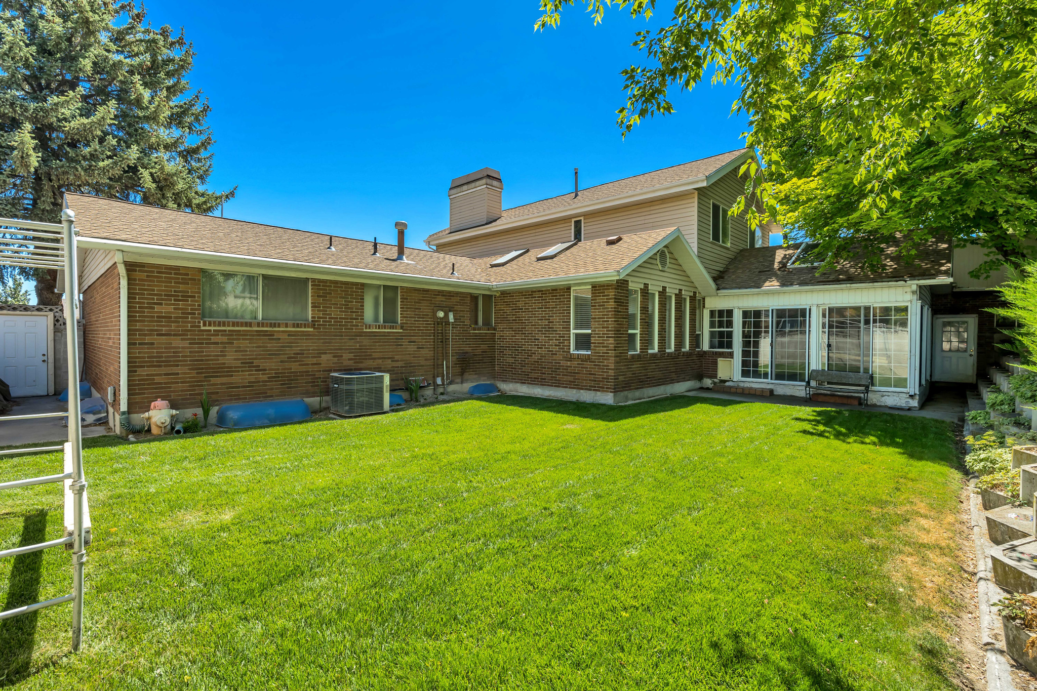 BLAKE HEIGHTS NO. 11 - Residential