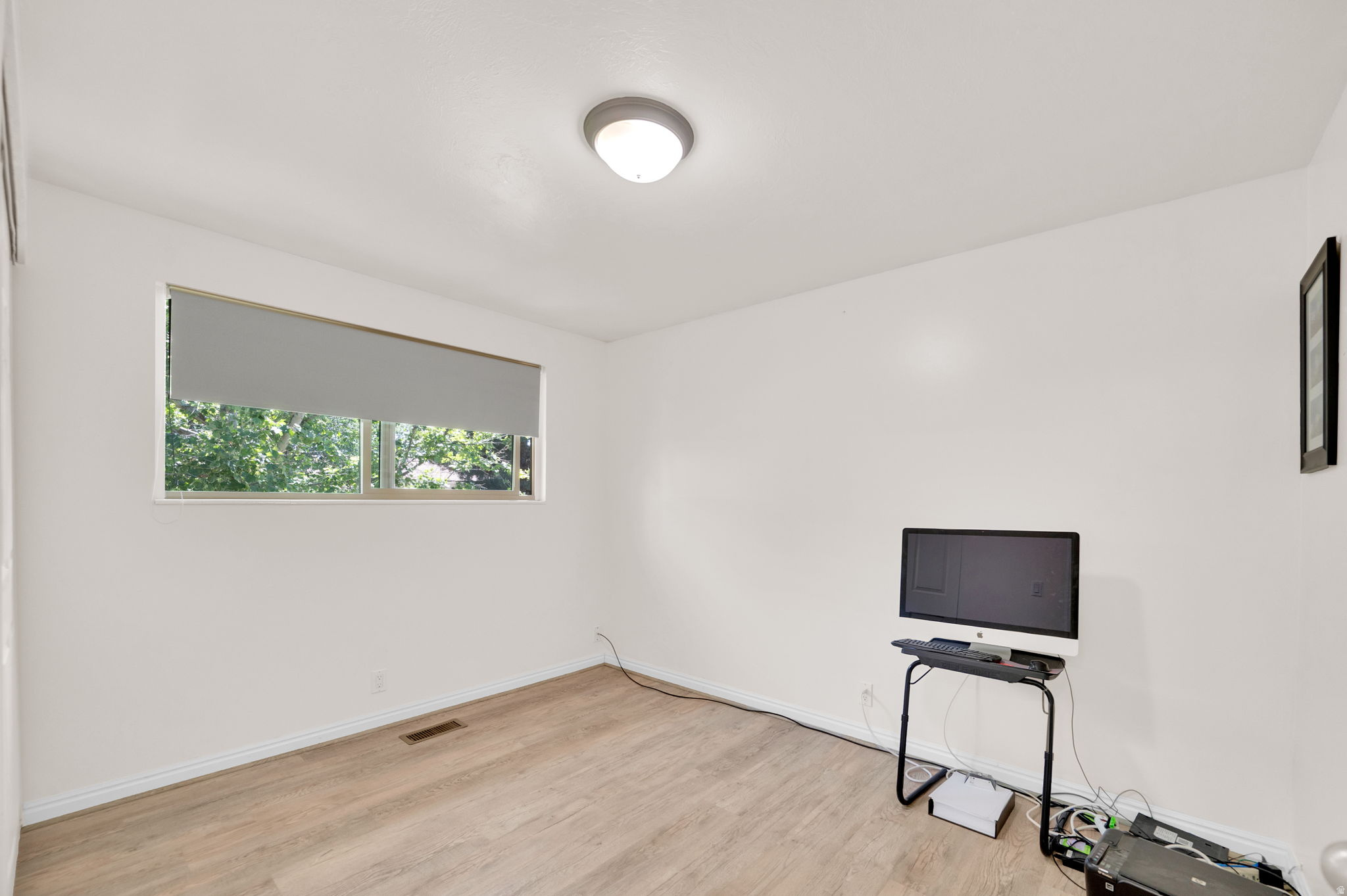 WHITE CITY #14 - Residential