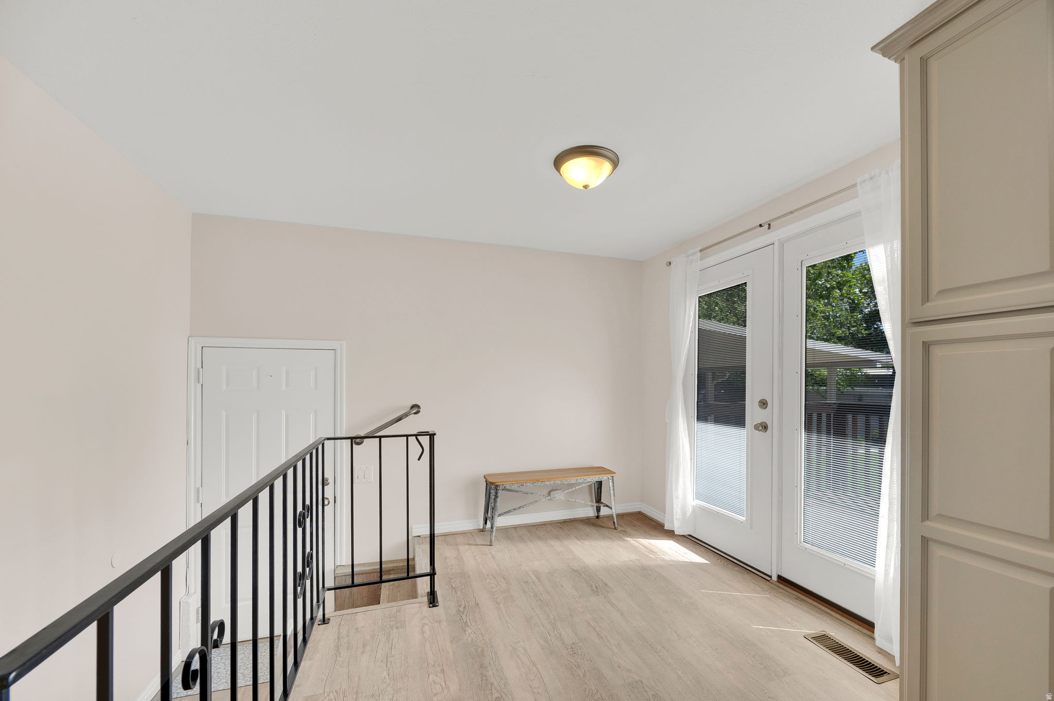 WHITE CITY #14 - Residential