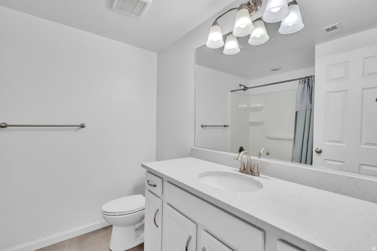 LAYTON SHORES - Residential