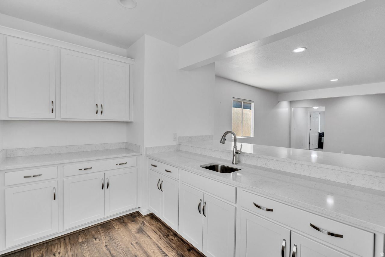 LAYTON SHORES - Residential