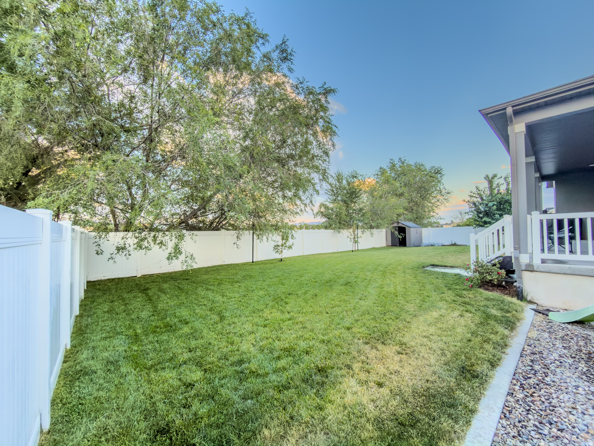 LAYTON SHORES - Residential