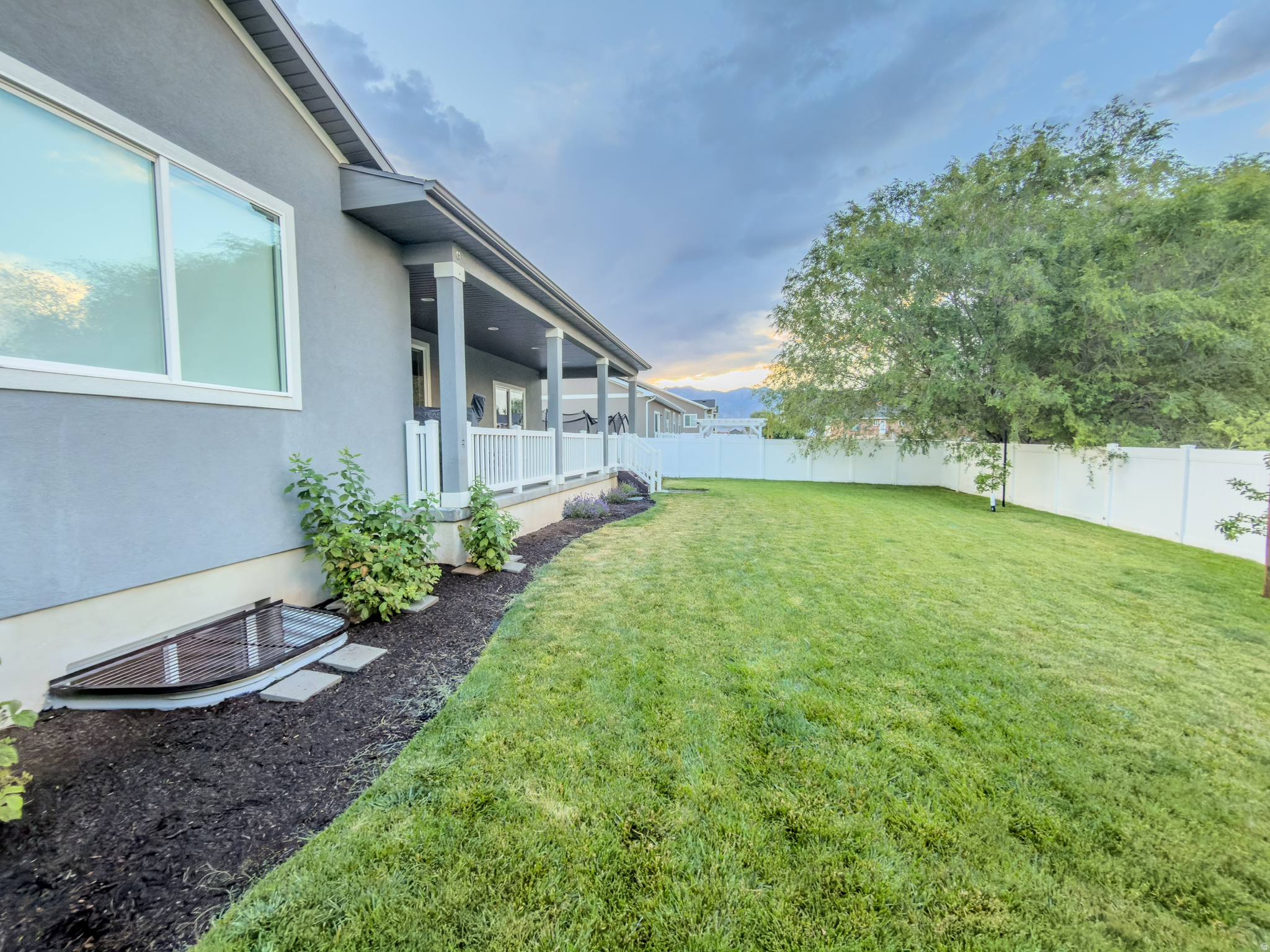 LAYTON SHORES - Residential