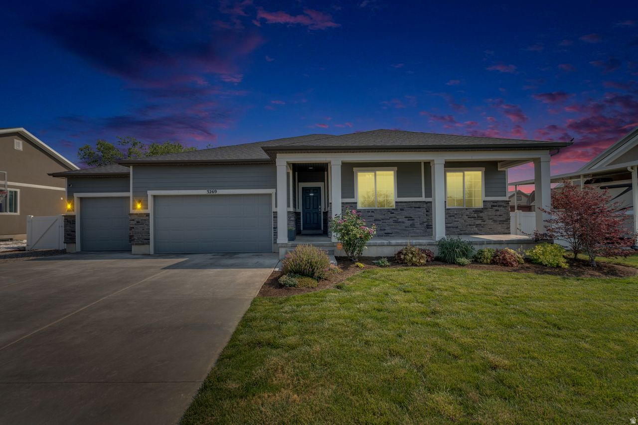 LAYTON SHORES - Residential