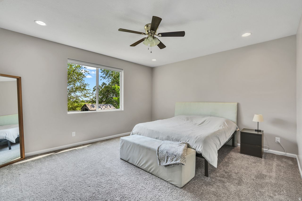 LAYTON SHORES - Residential