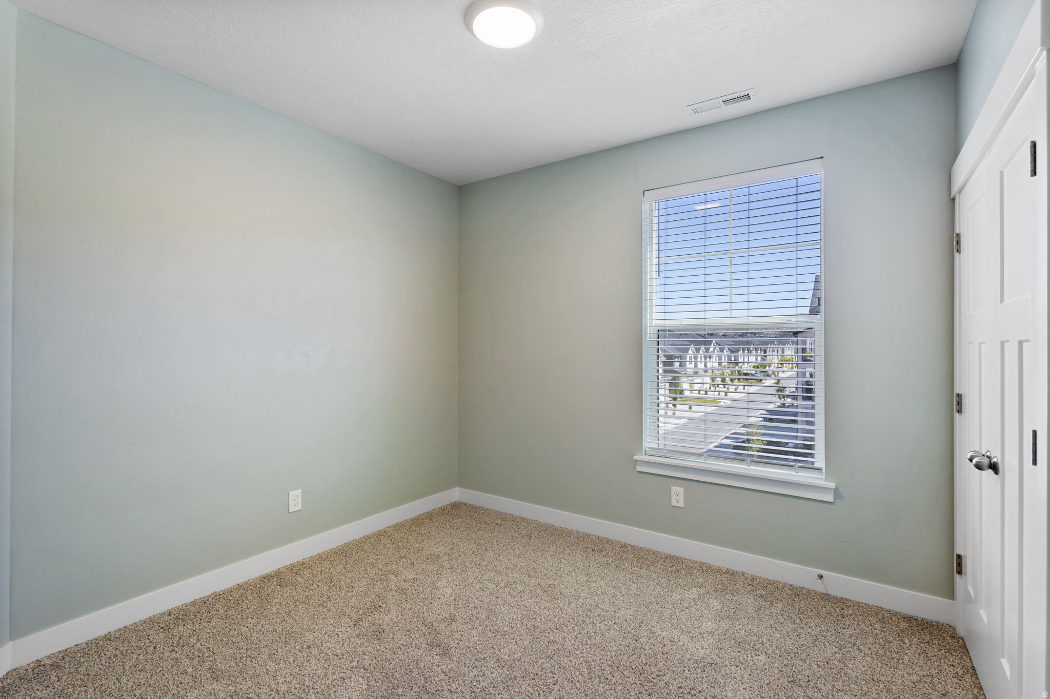MOUNTAIN RIDGE - Residential