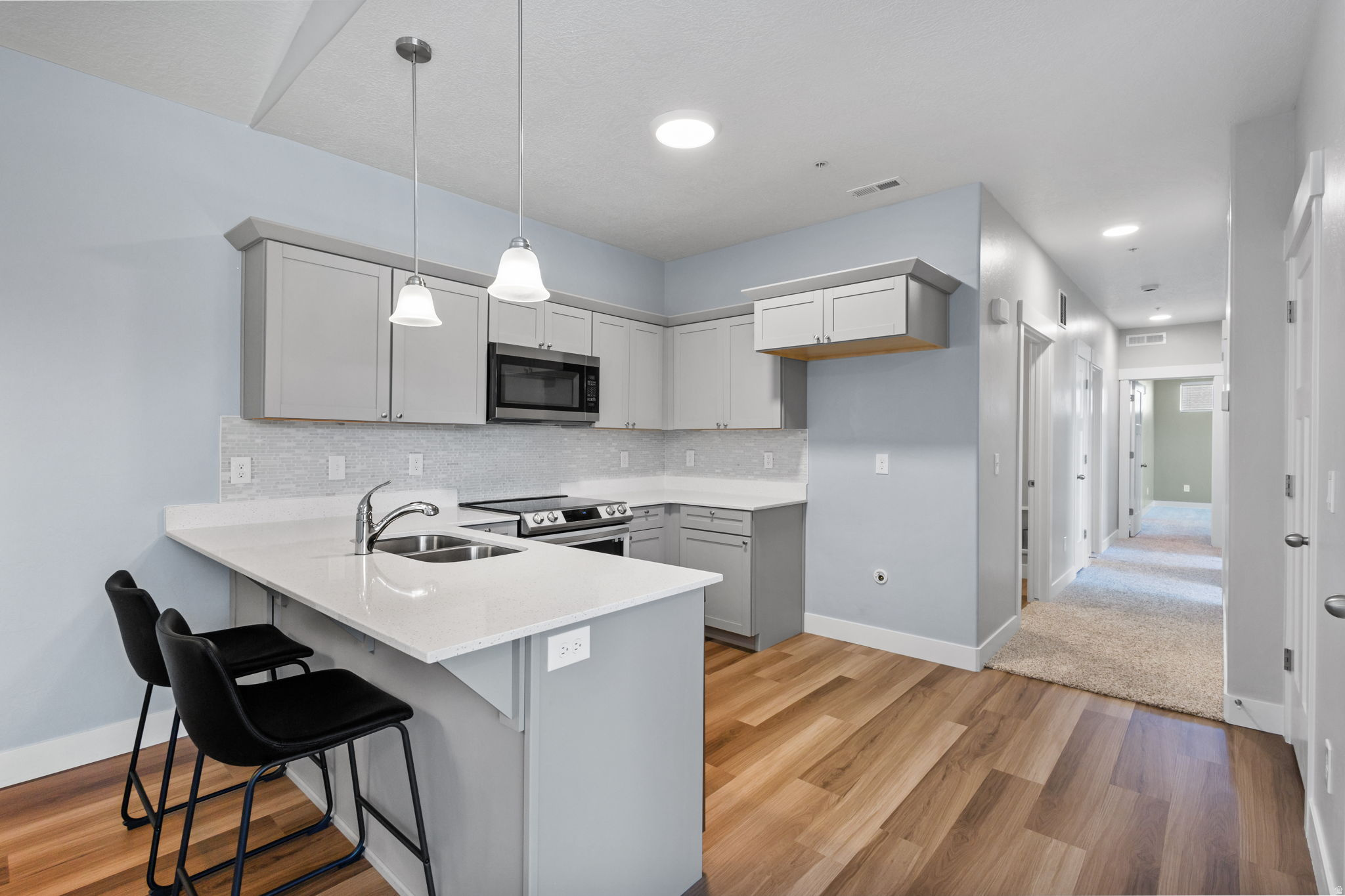 MOUNTAIN RIDGE - Residential