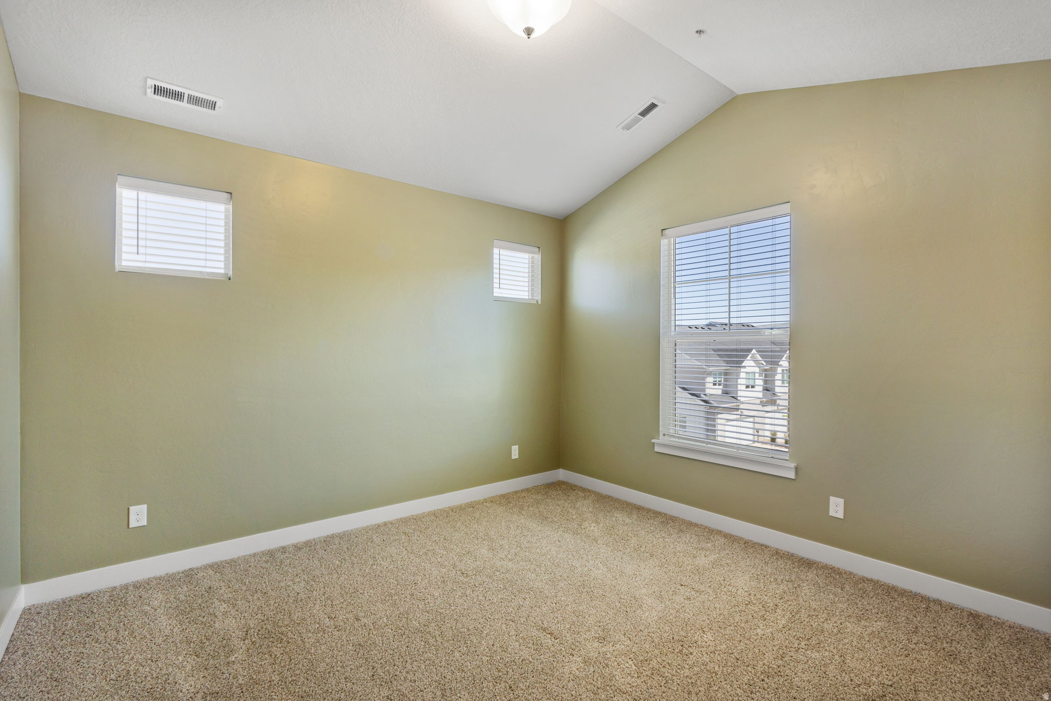 MOUNTAIN RIDGE - Residential