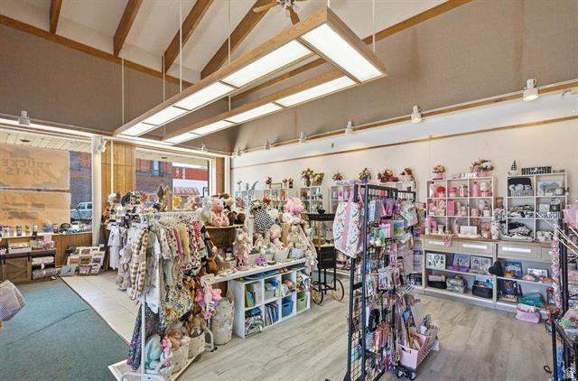 TOWNSITE OF DOWNEY - Commercial Sale