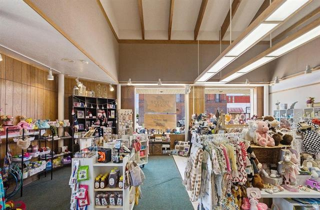 TOWNSITE OF DOWNEY - Commercial Sale