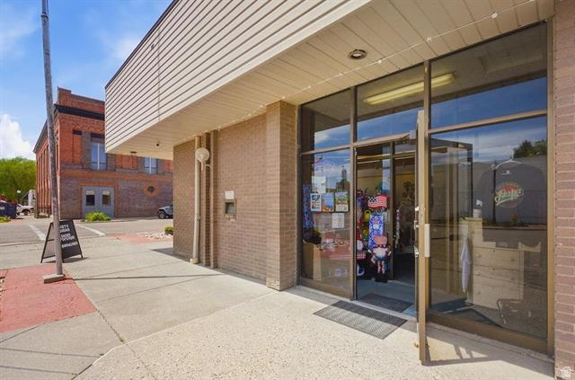 TOWNSITE OF DOWNEY - Commercial Sale