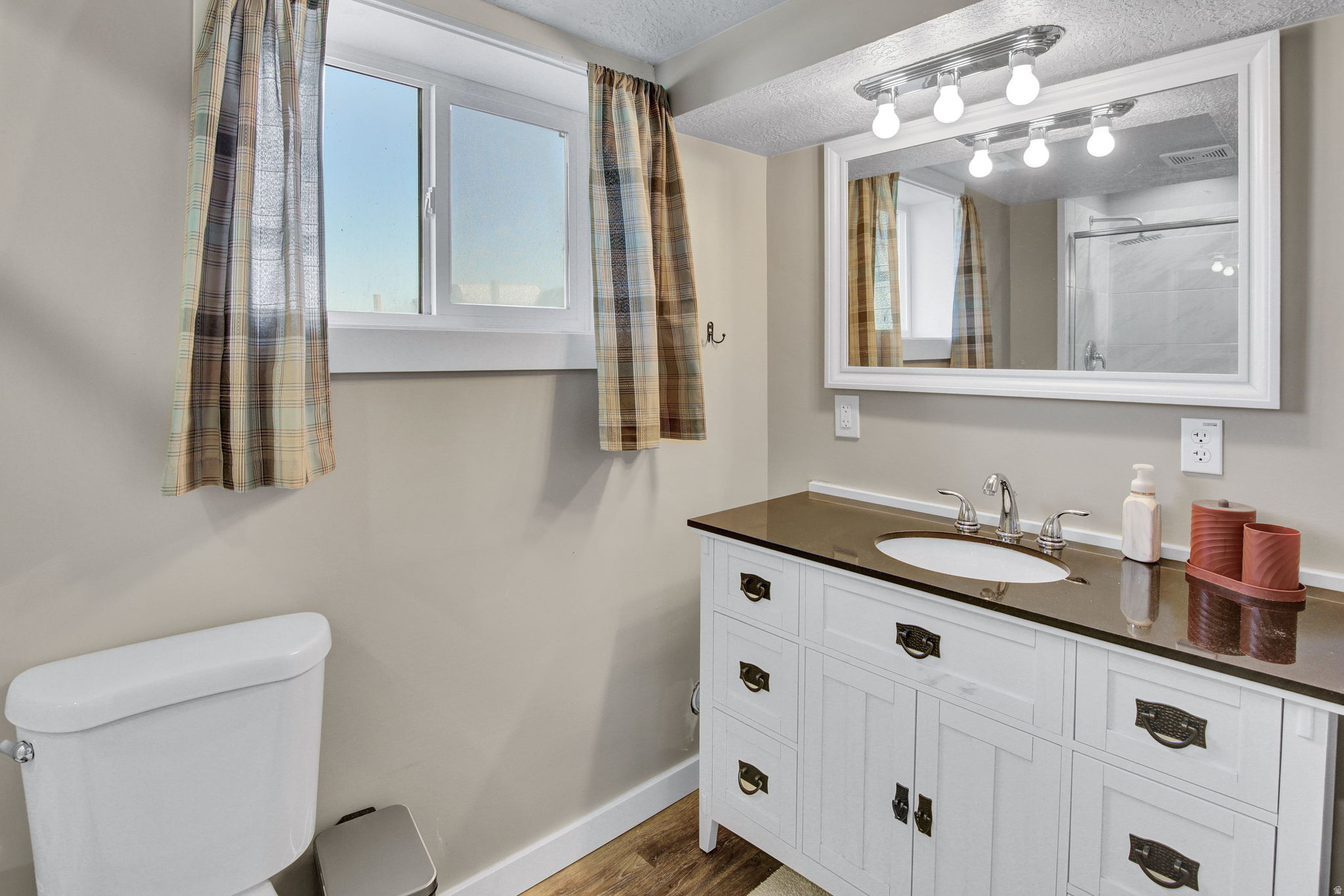 PARK MEADOWS - Residential