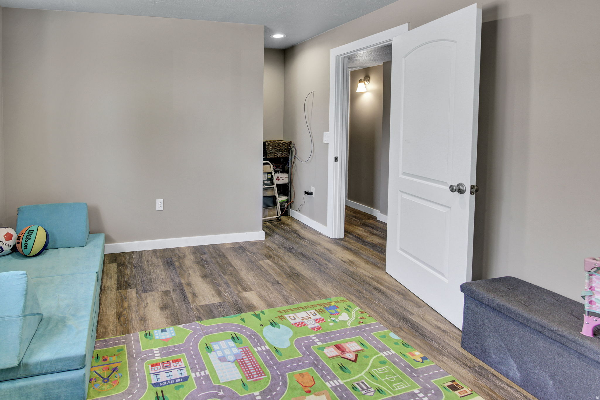 PARK MEADOWS - Residential