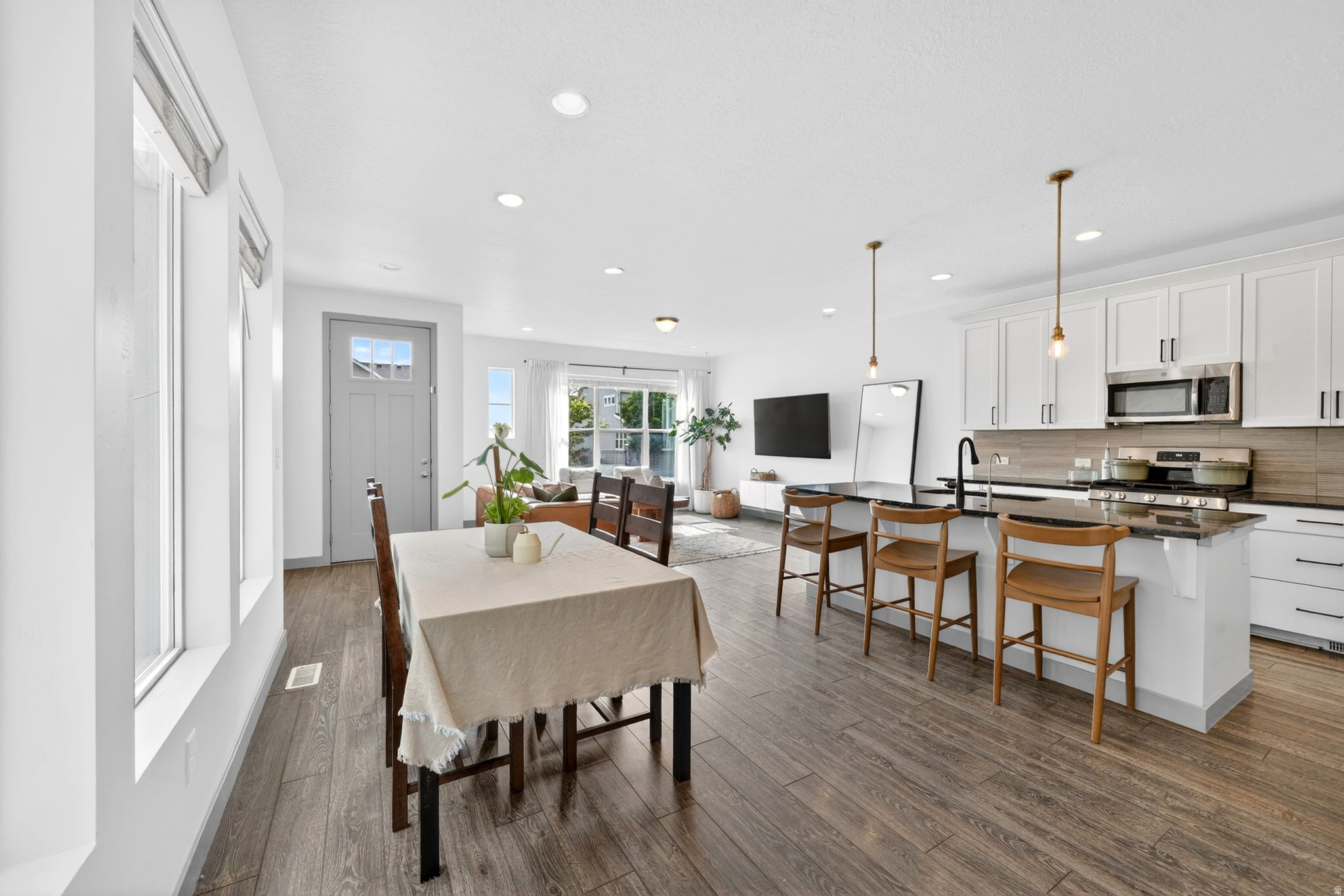 HOLBROOK FARMS - Residential