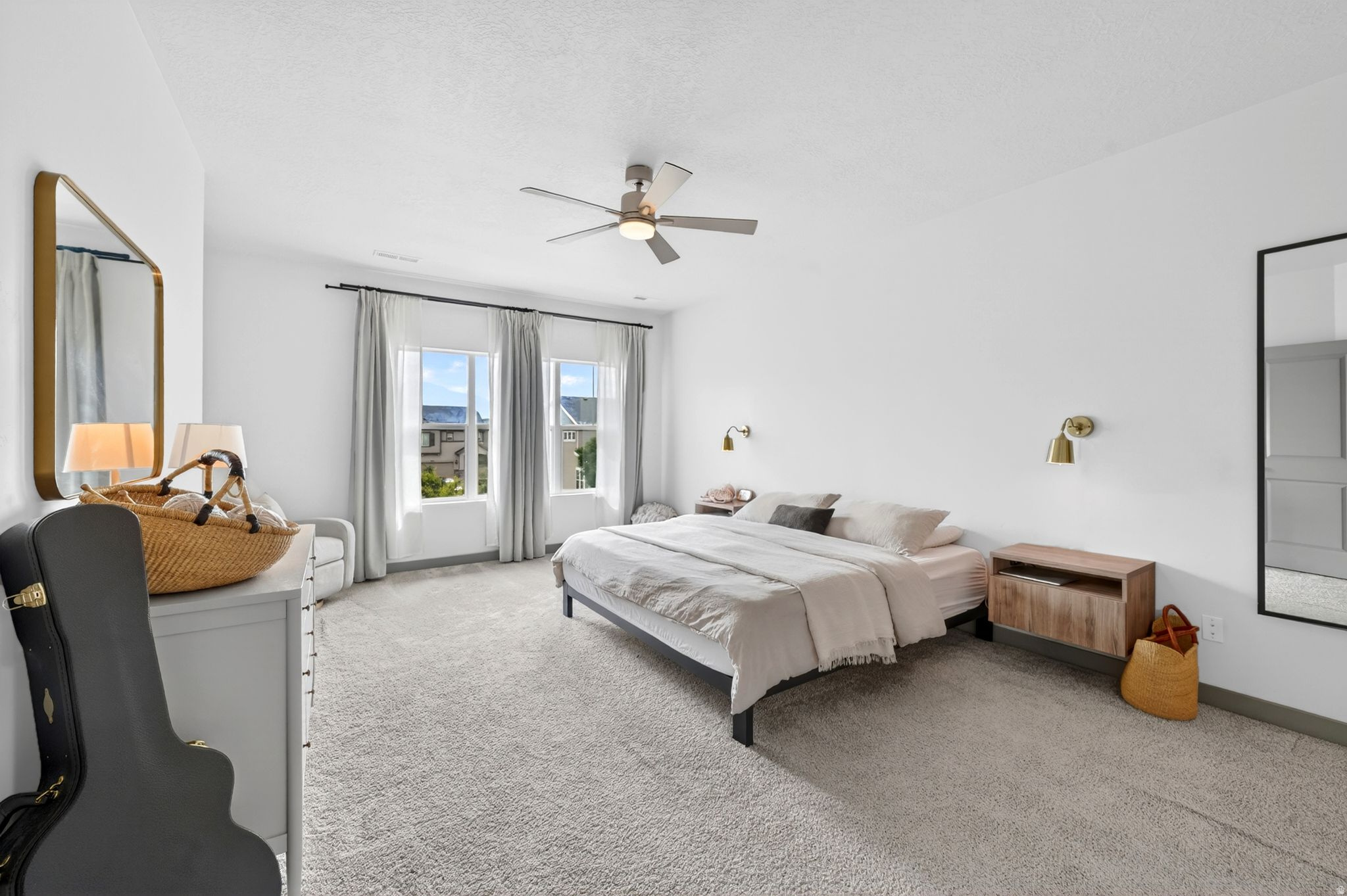 HOLBROOK FARMS - Residential