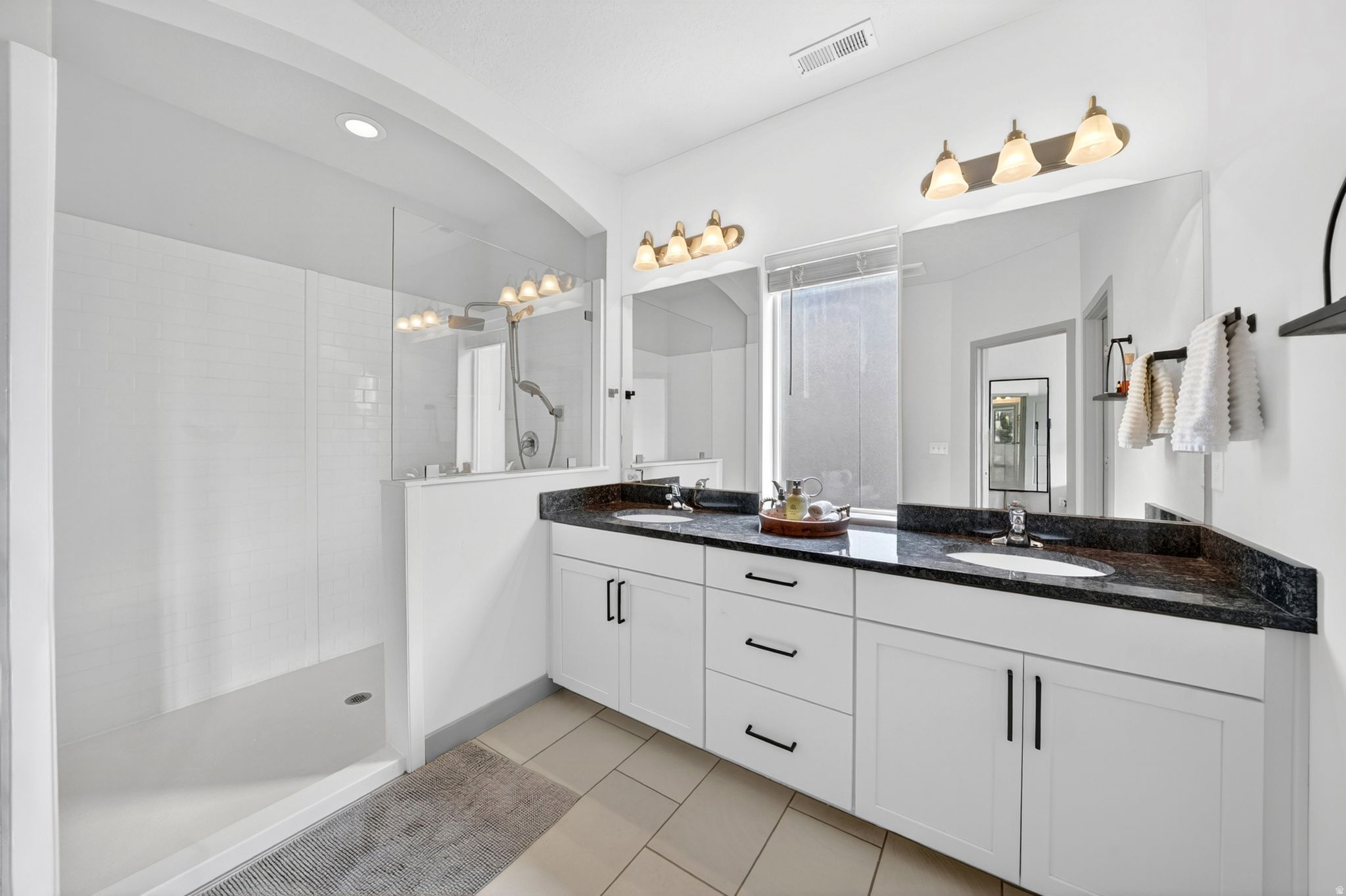 HOLBROOK FARMS - Residential