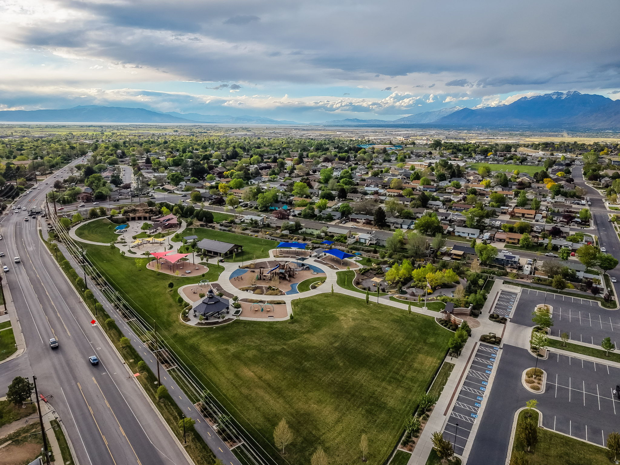 SPANISH VISTA - Residential