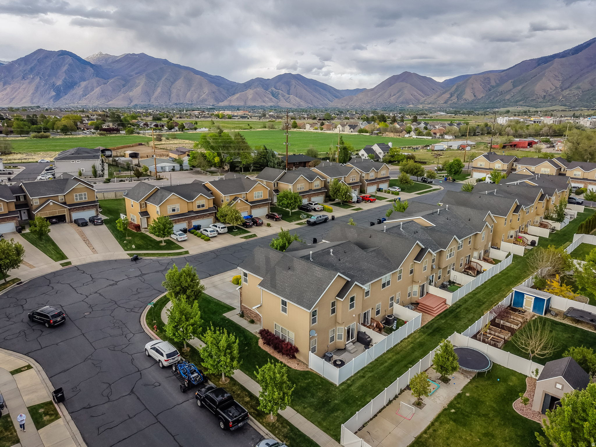 SPANISH VISTA - Residential