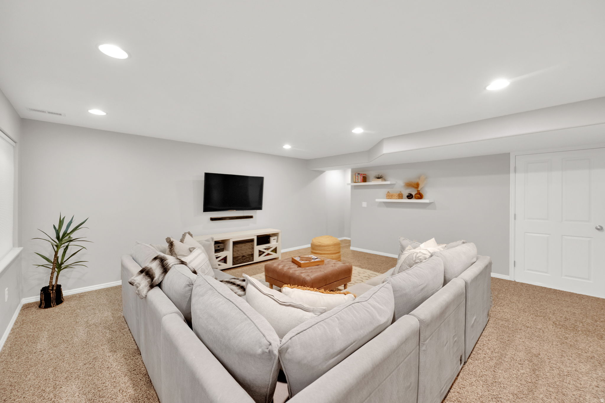 SPANISH VISTA - Residential