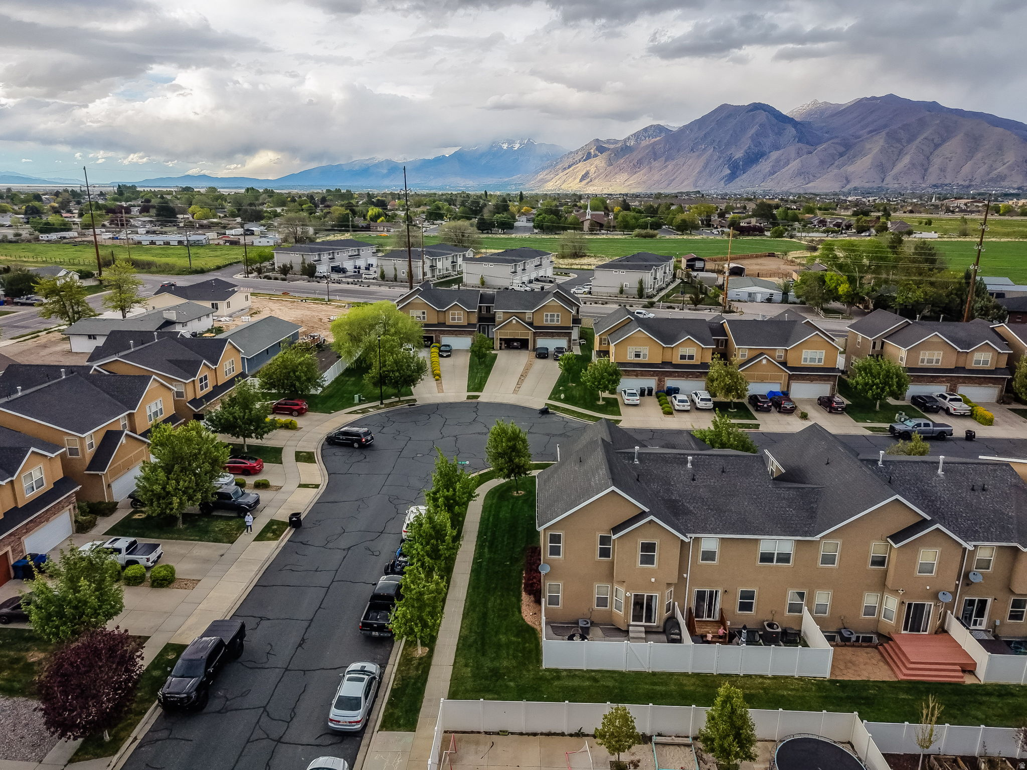 SPANISH VISTA - Residential