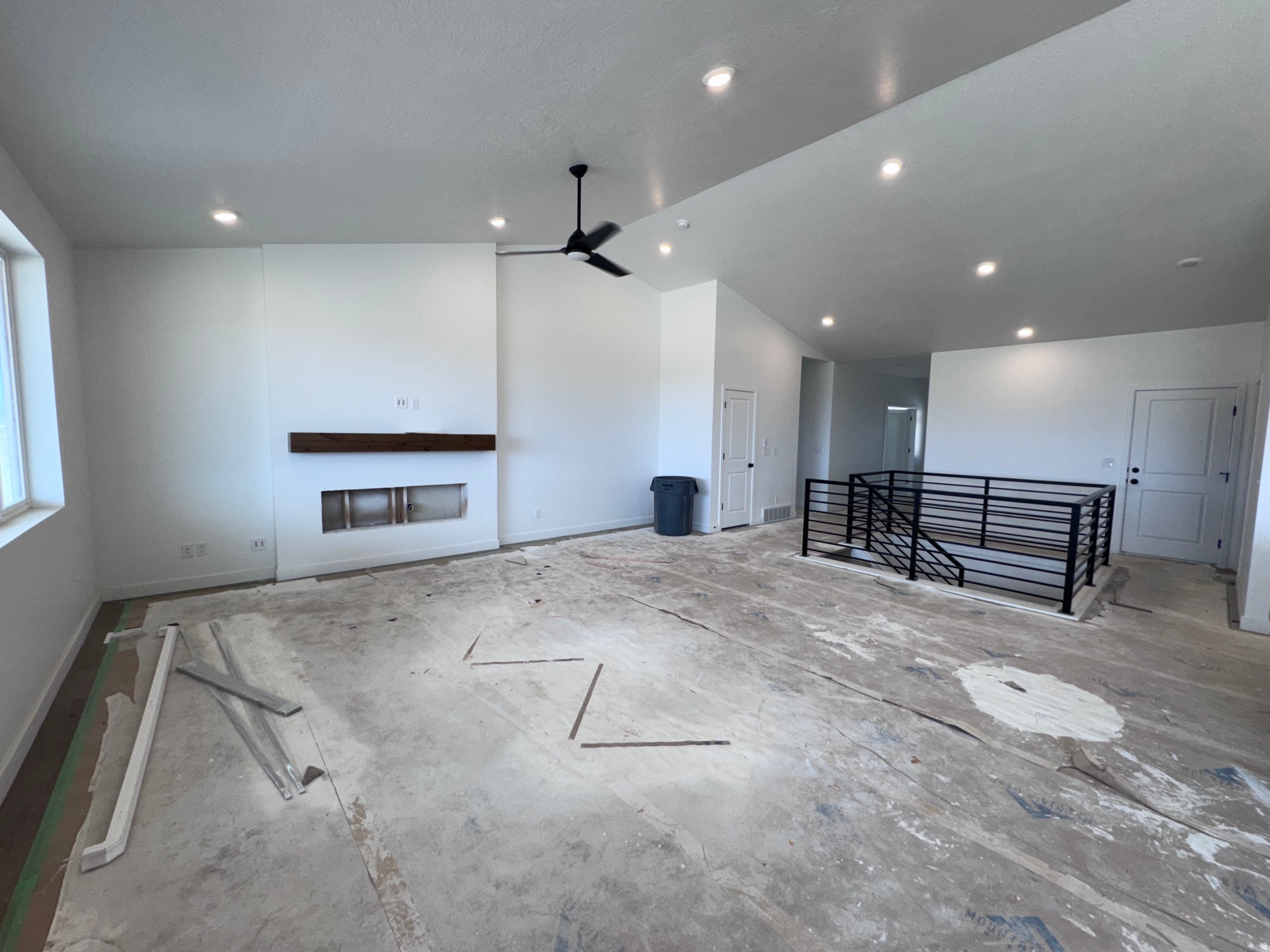 SCARLET RIDGE - Residential