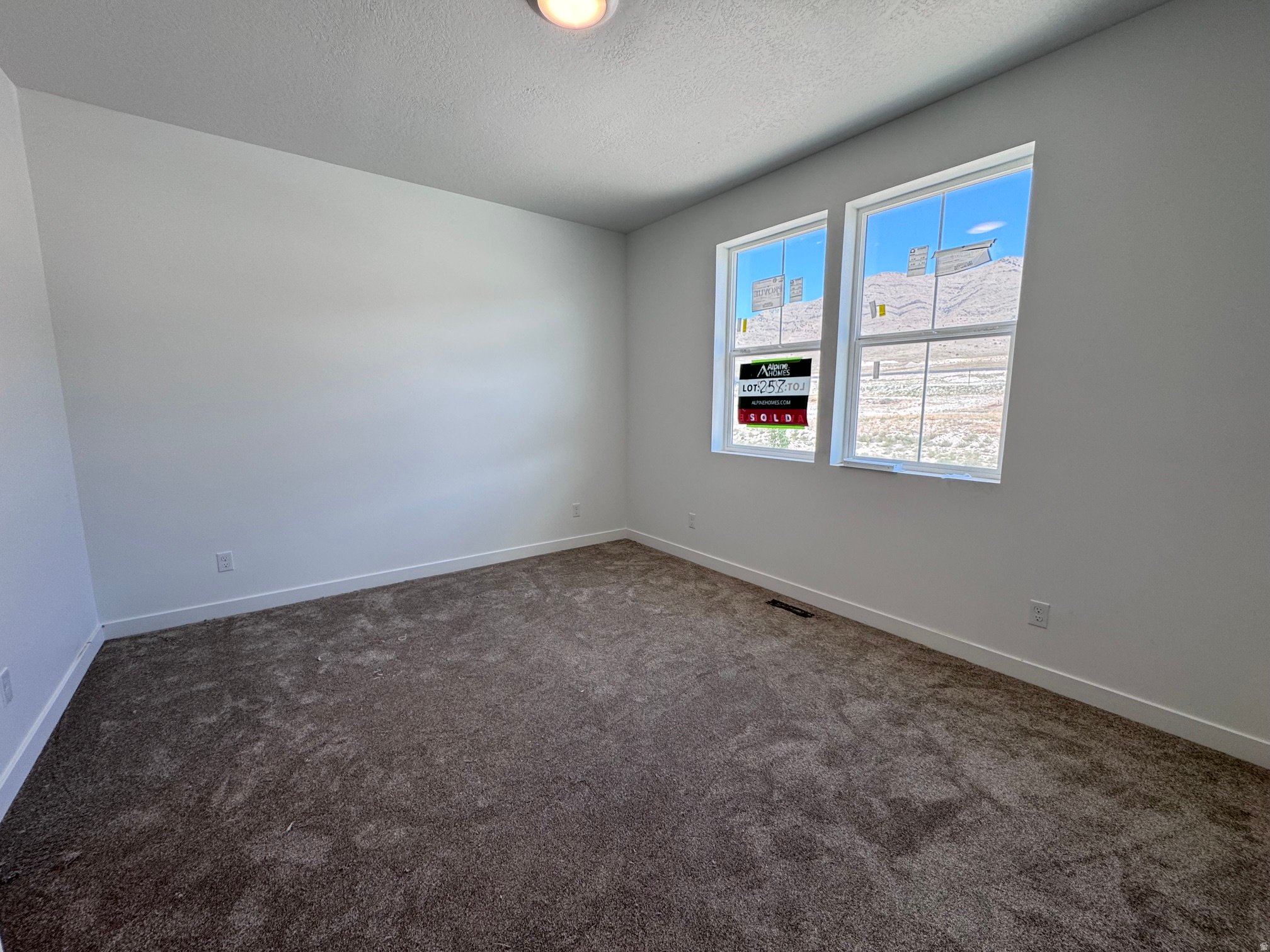 SCARLET RIDGE - Residential
