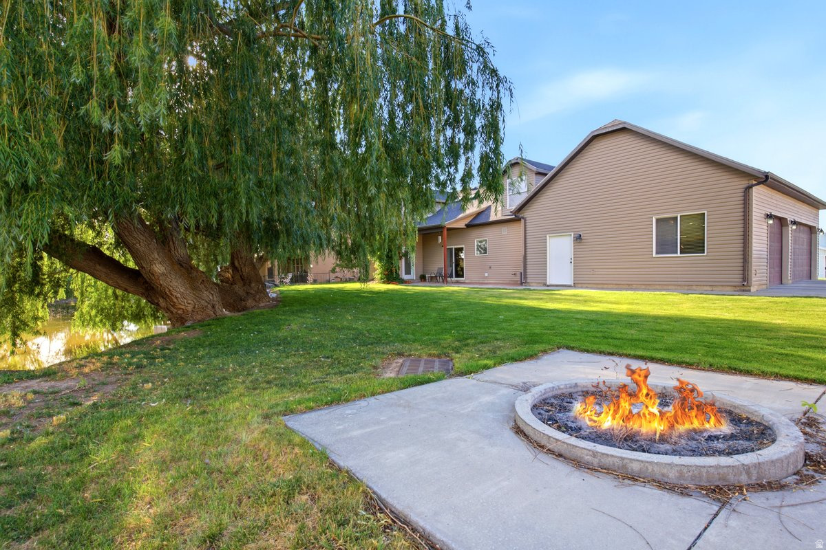 BLACK HORSE RUN - Residential