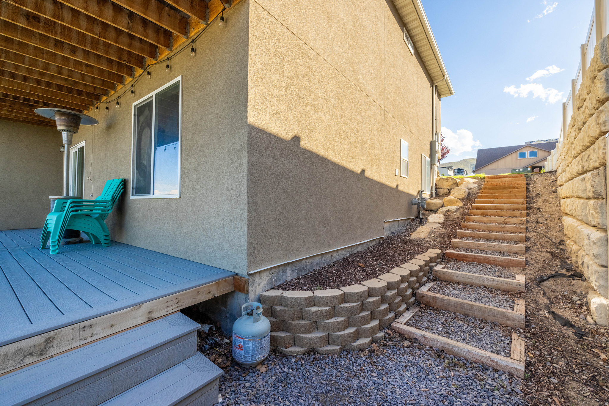 THE BENCHES - Residential