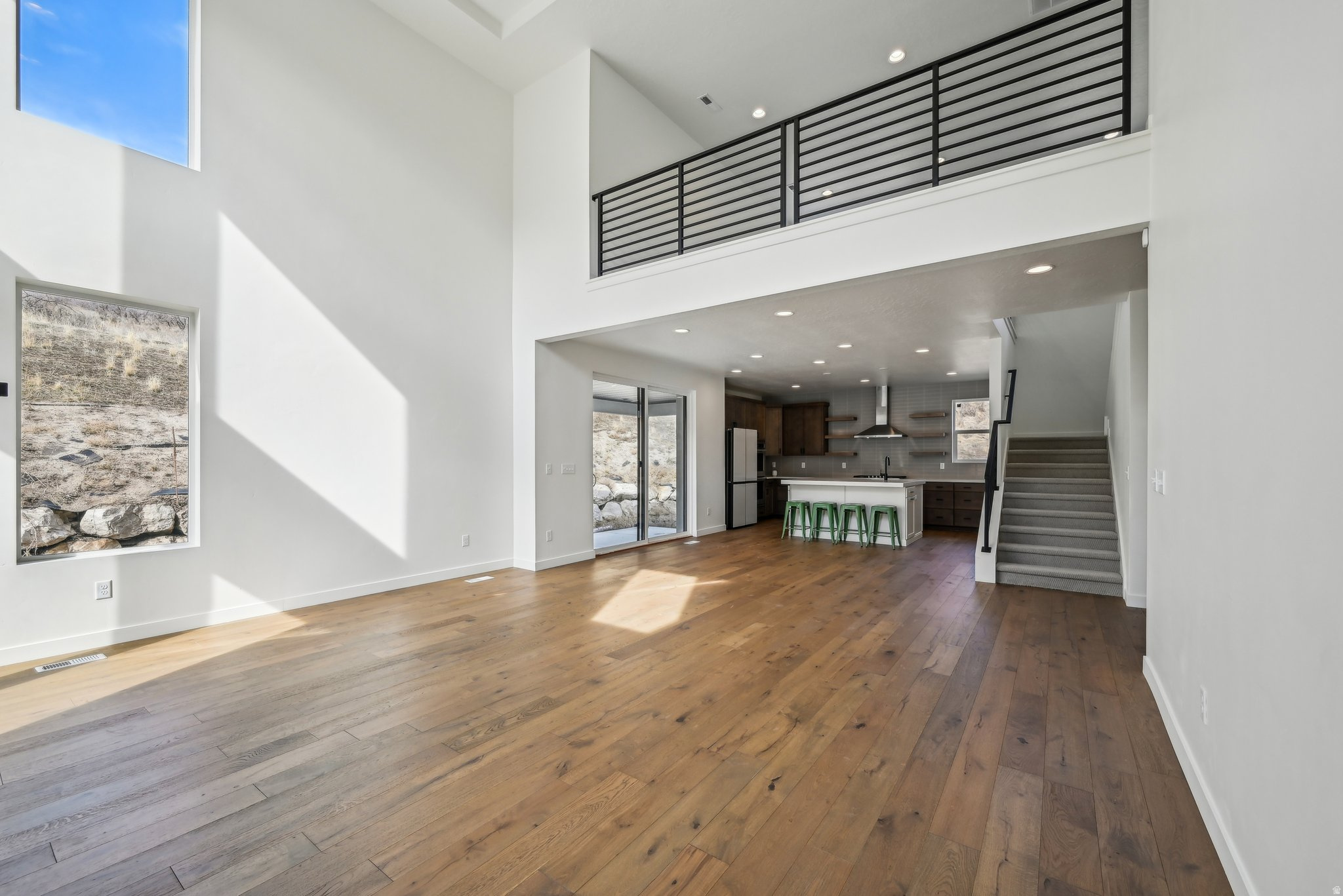 CANYON POINT - Residential