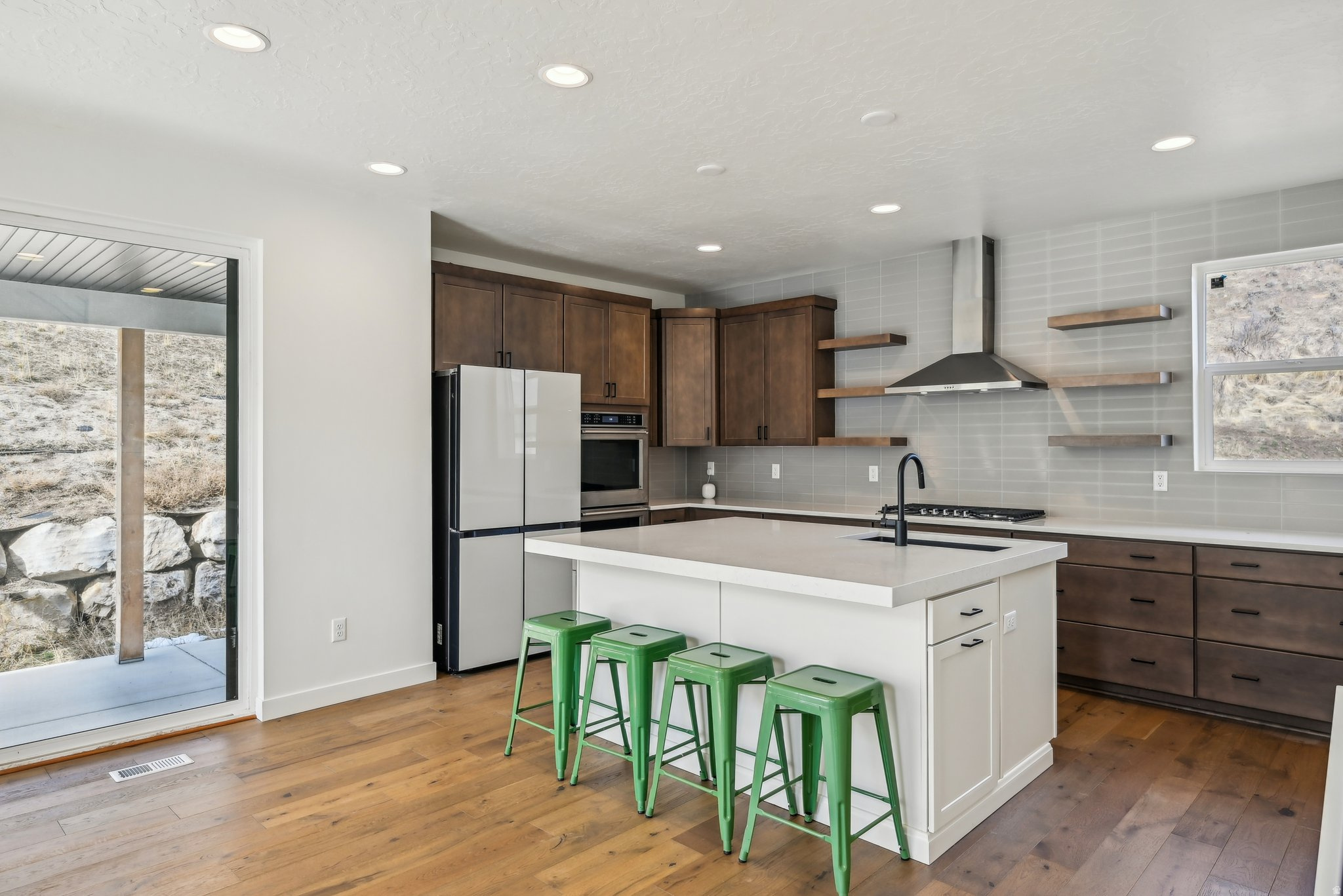 CANYON POINT - Residential