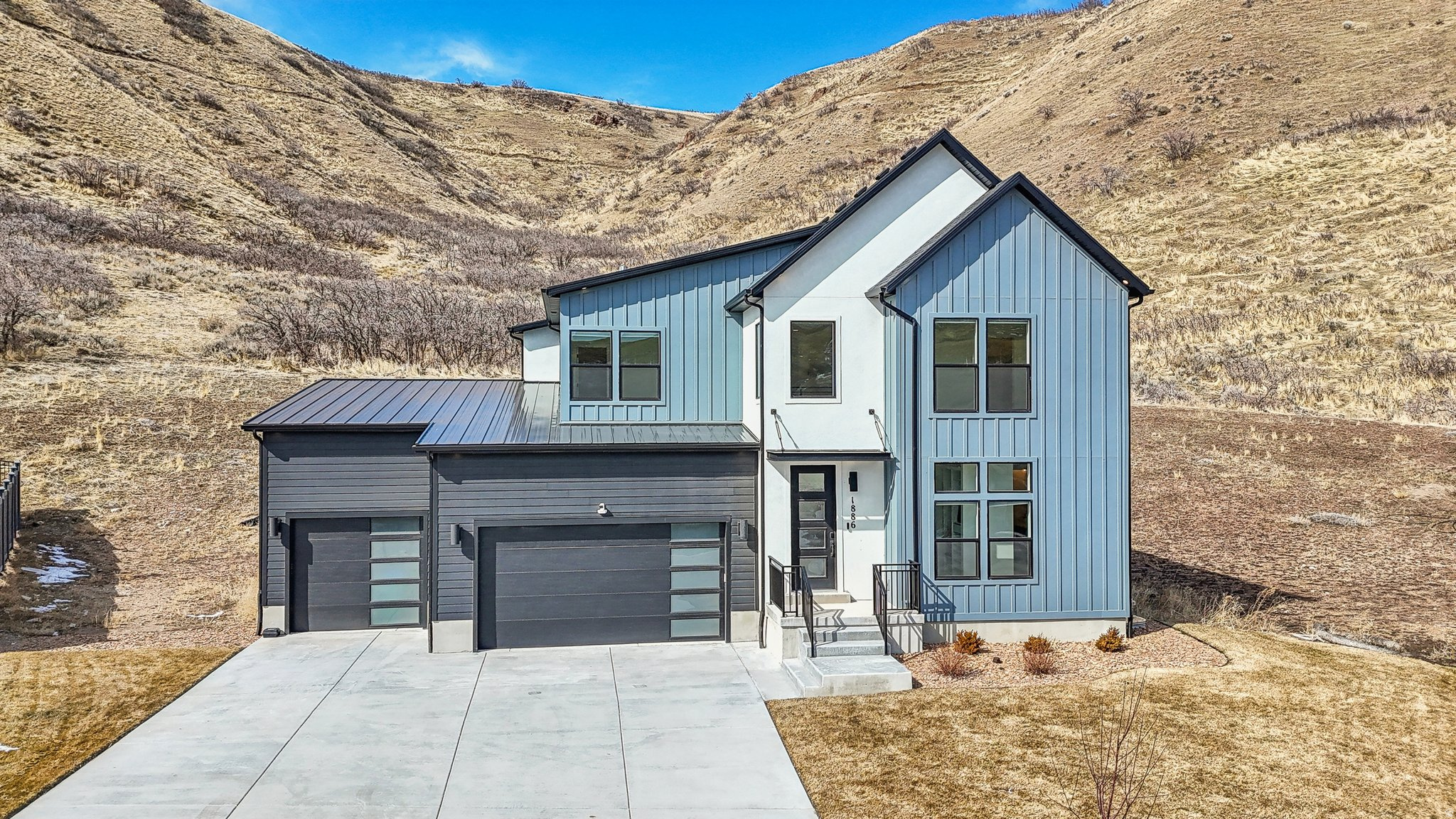 CANYON POINT - Residential