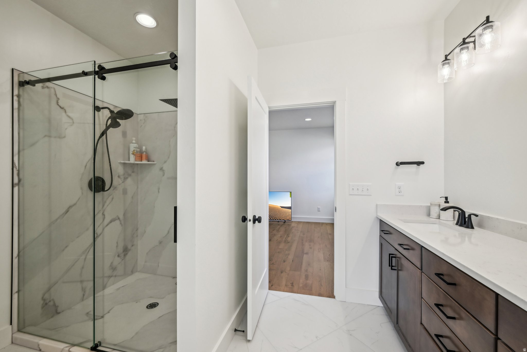 CANYON POINT - Residential