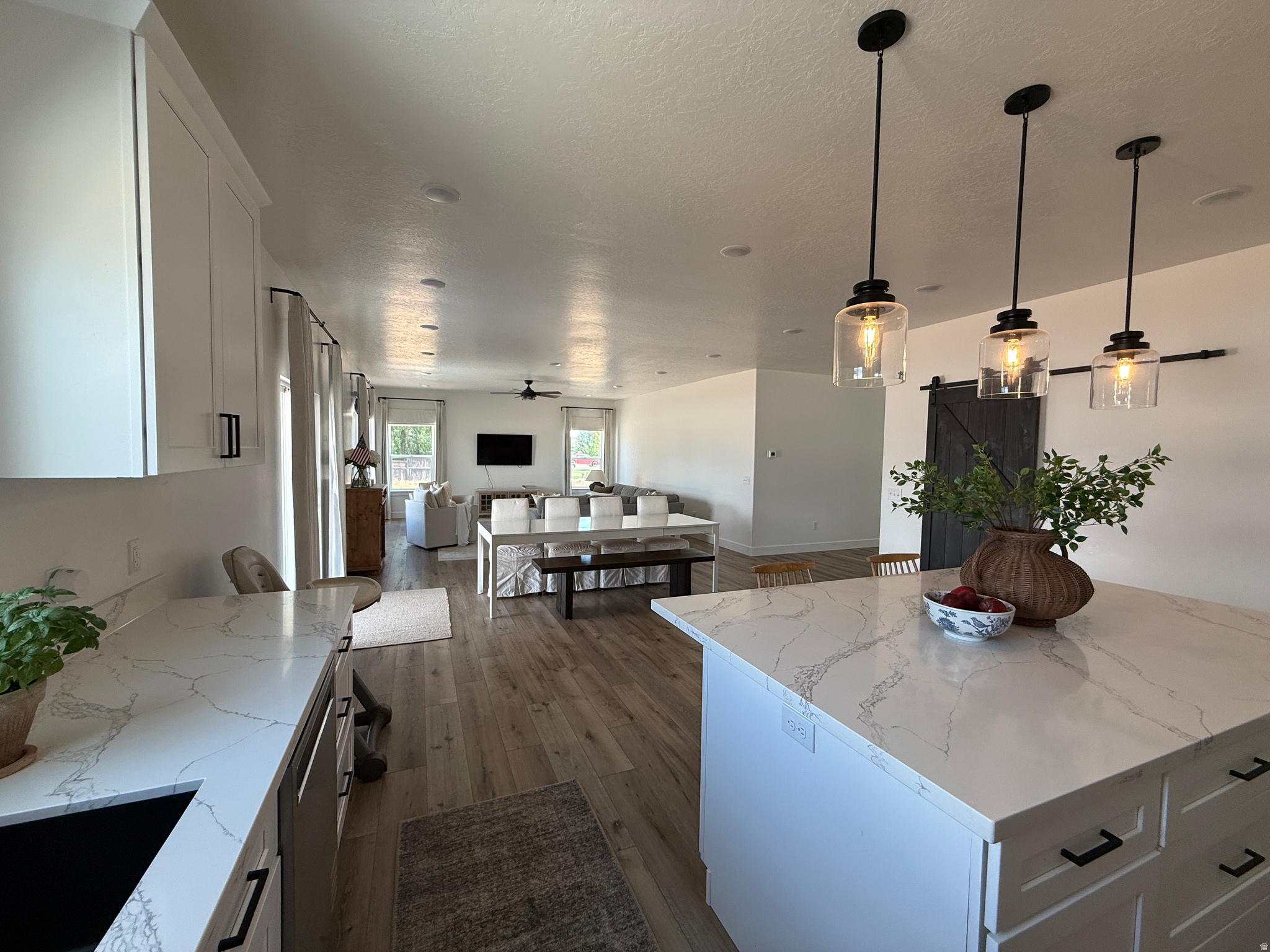 STONE GATE - Residential