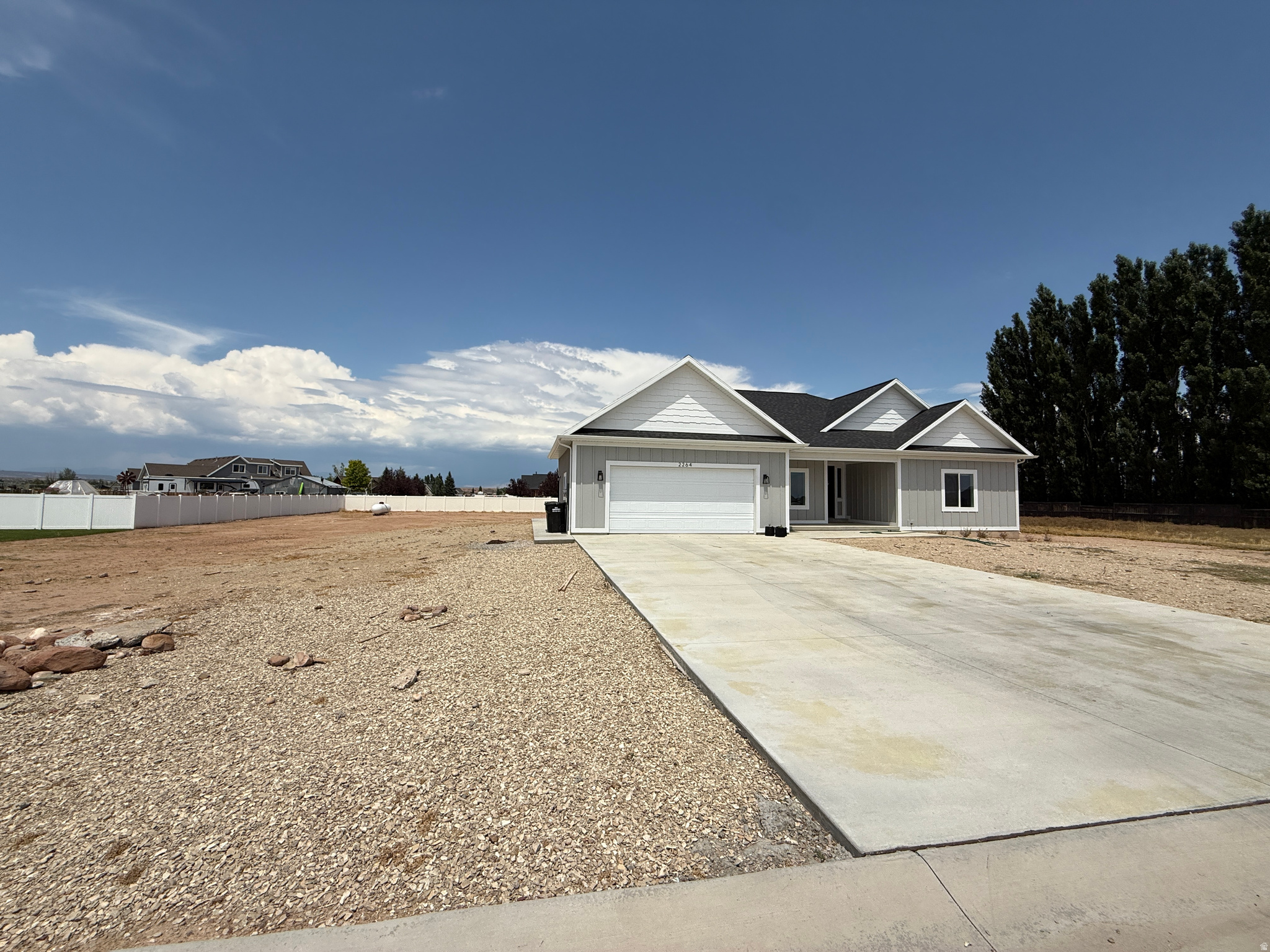 STONE GATE - Residential