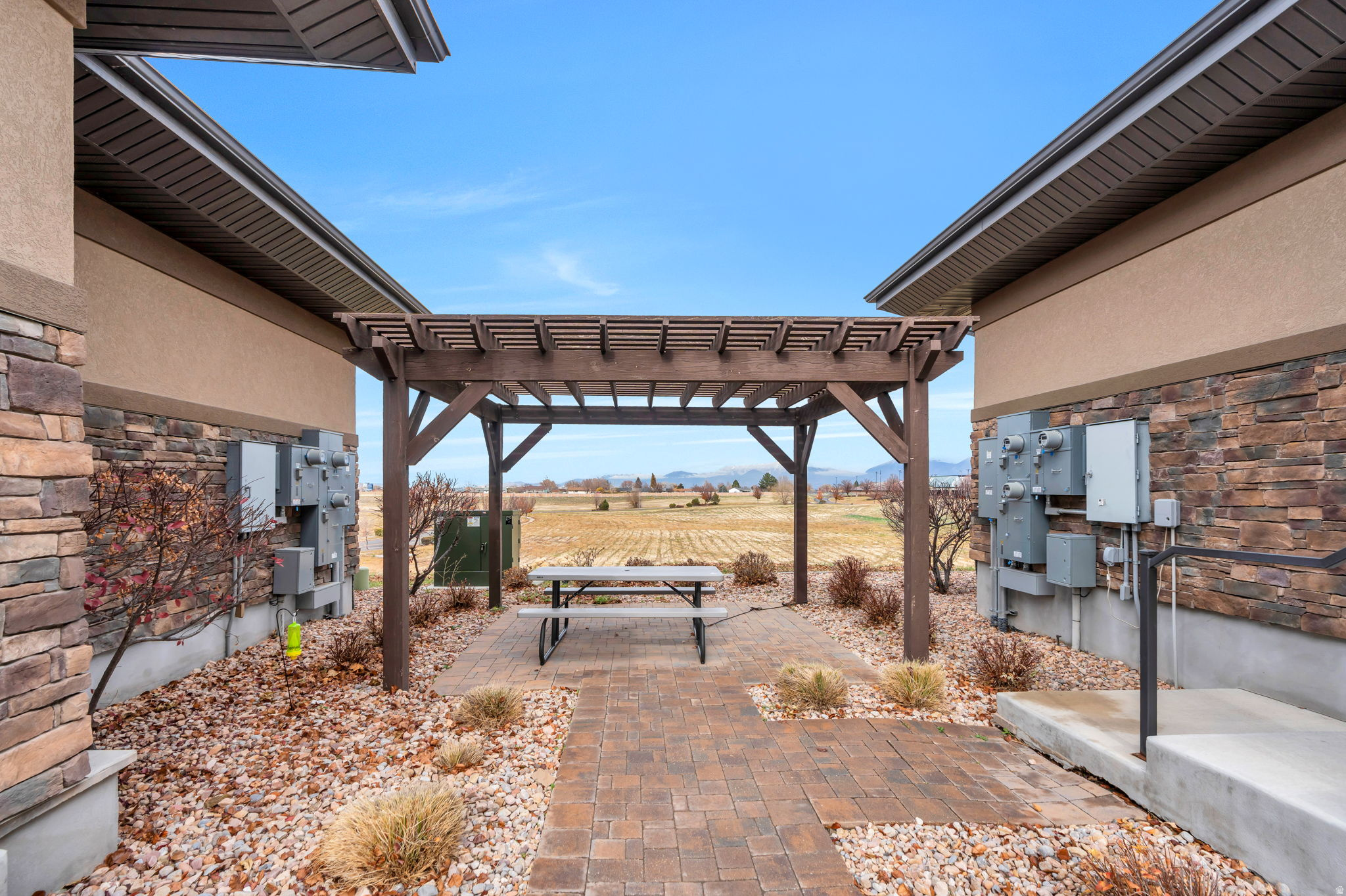 PAYSON PROFESSIONAL PLAZA CONDOS - Commercial Sale