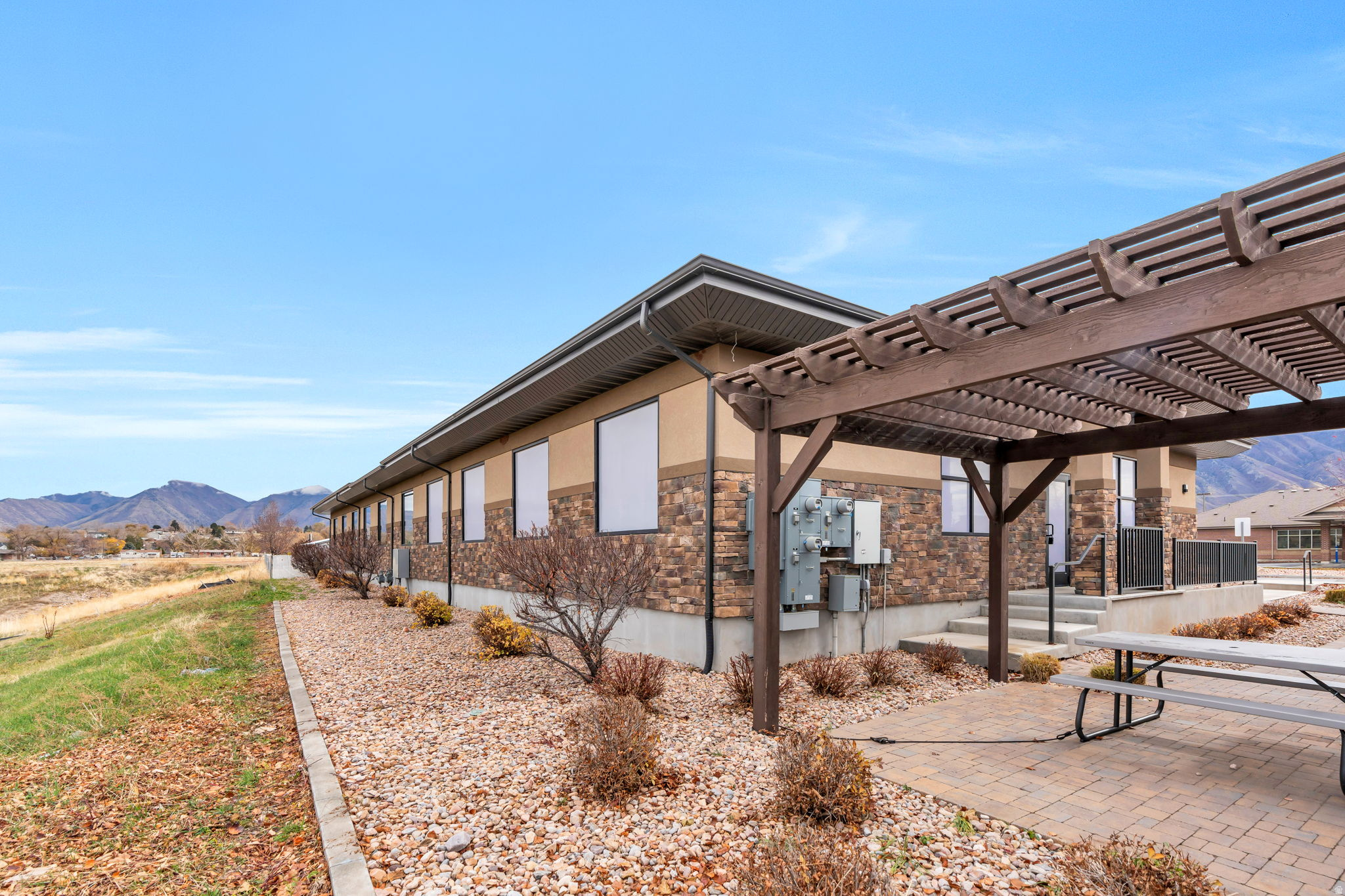 PAYSON PROFESSIONAL PLAZA CONDOS - Commercial Sale