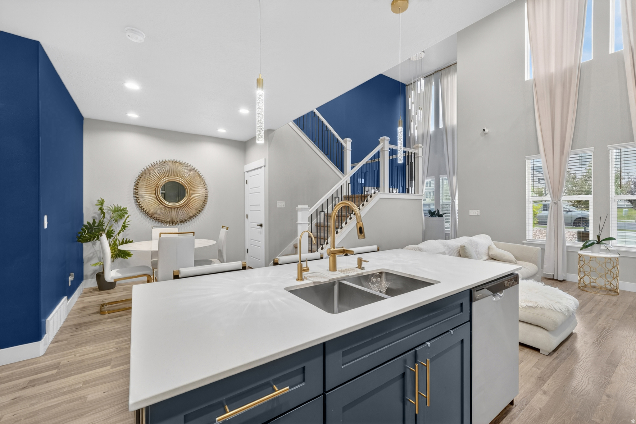 MOUNTAIN RIDGE - Residential