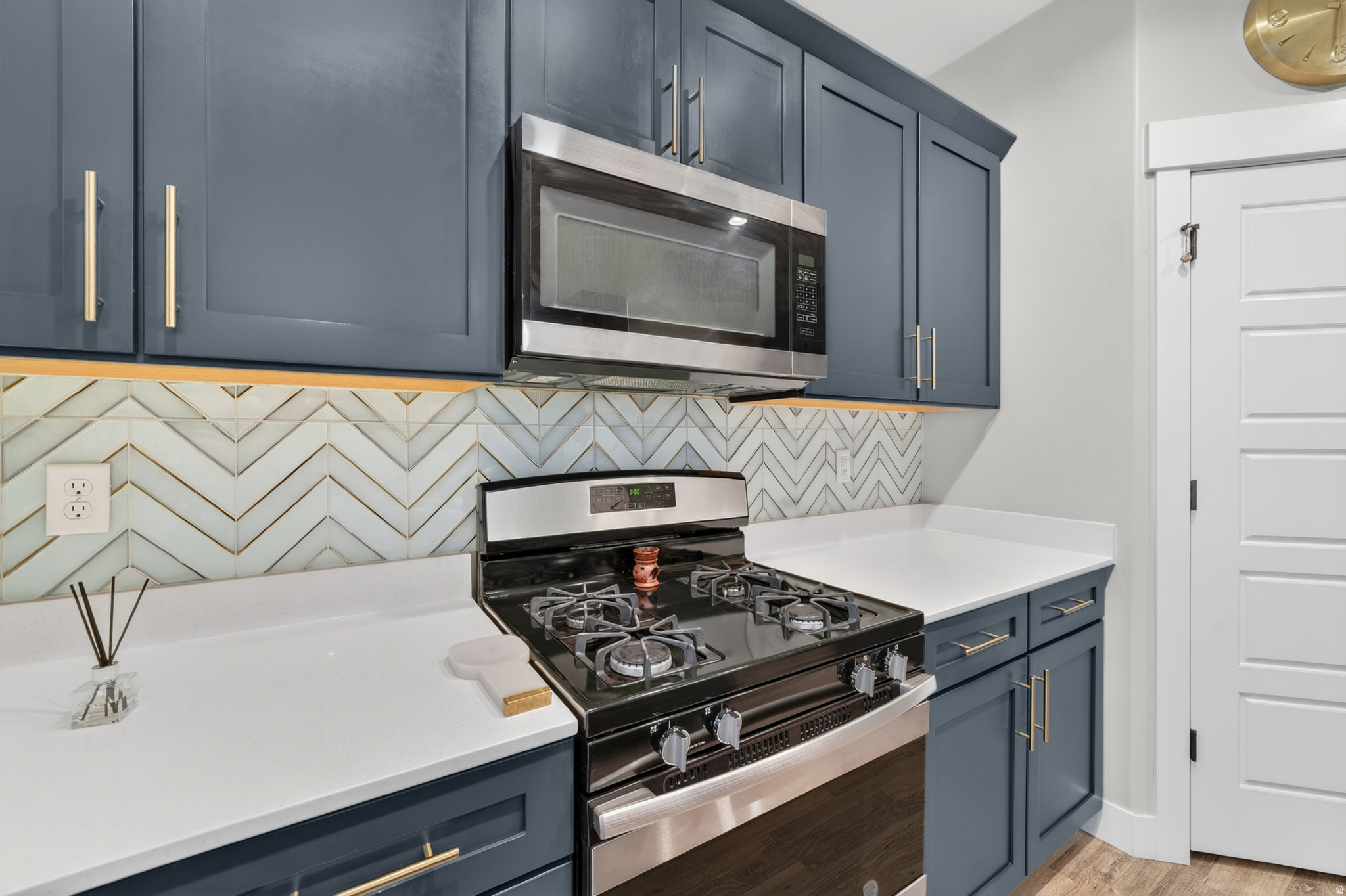 MOUNTAIN RIDGE - Residential