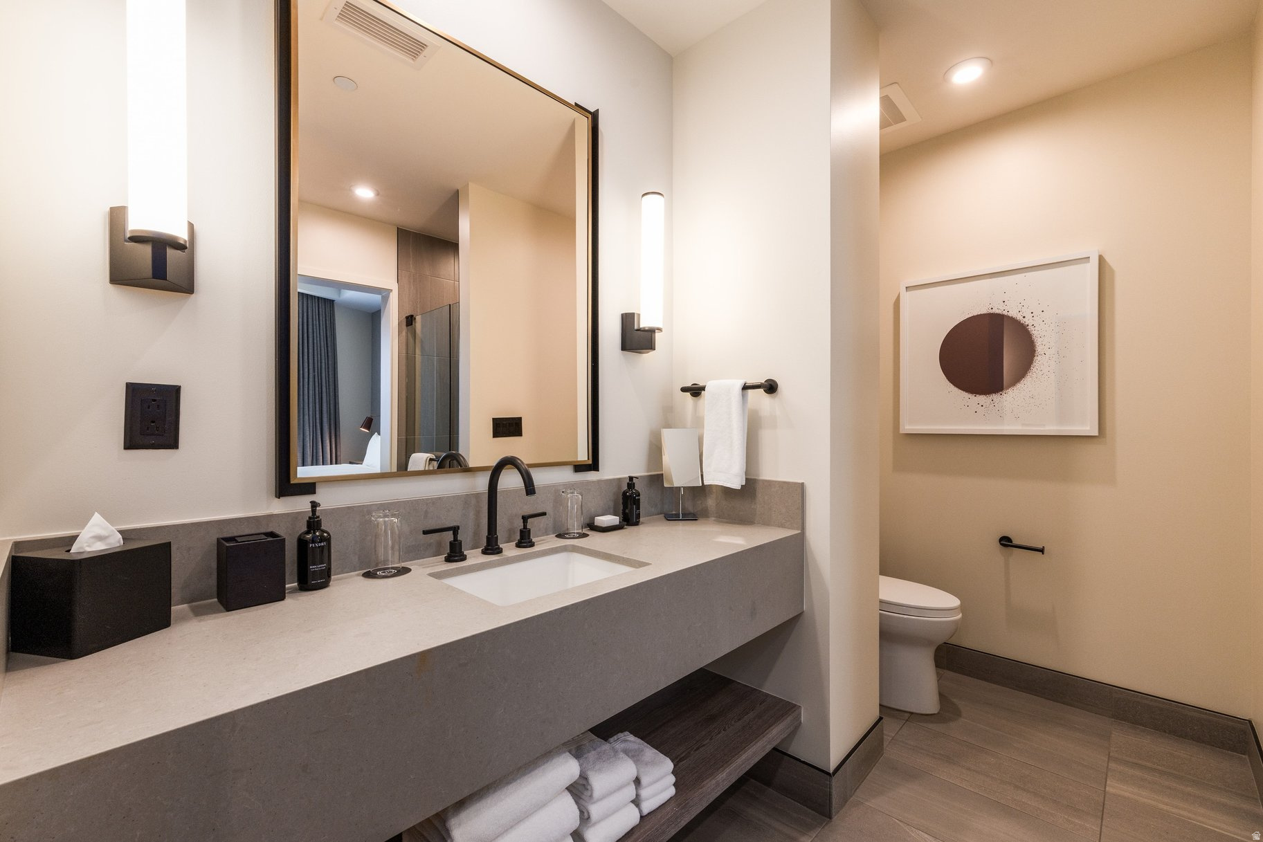 RC17 RESD AND COMMERCIAL CONDOS - Residential