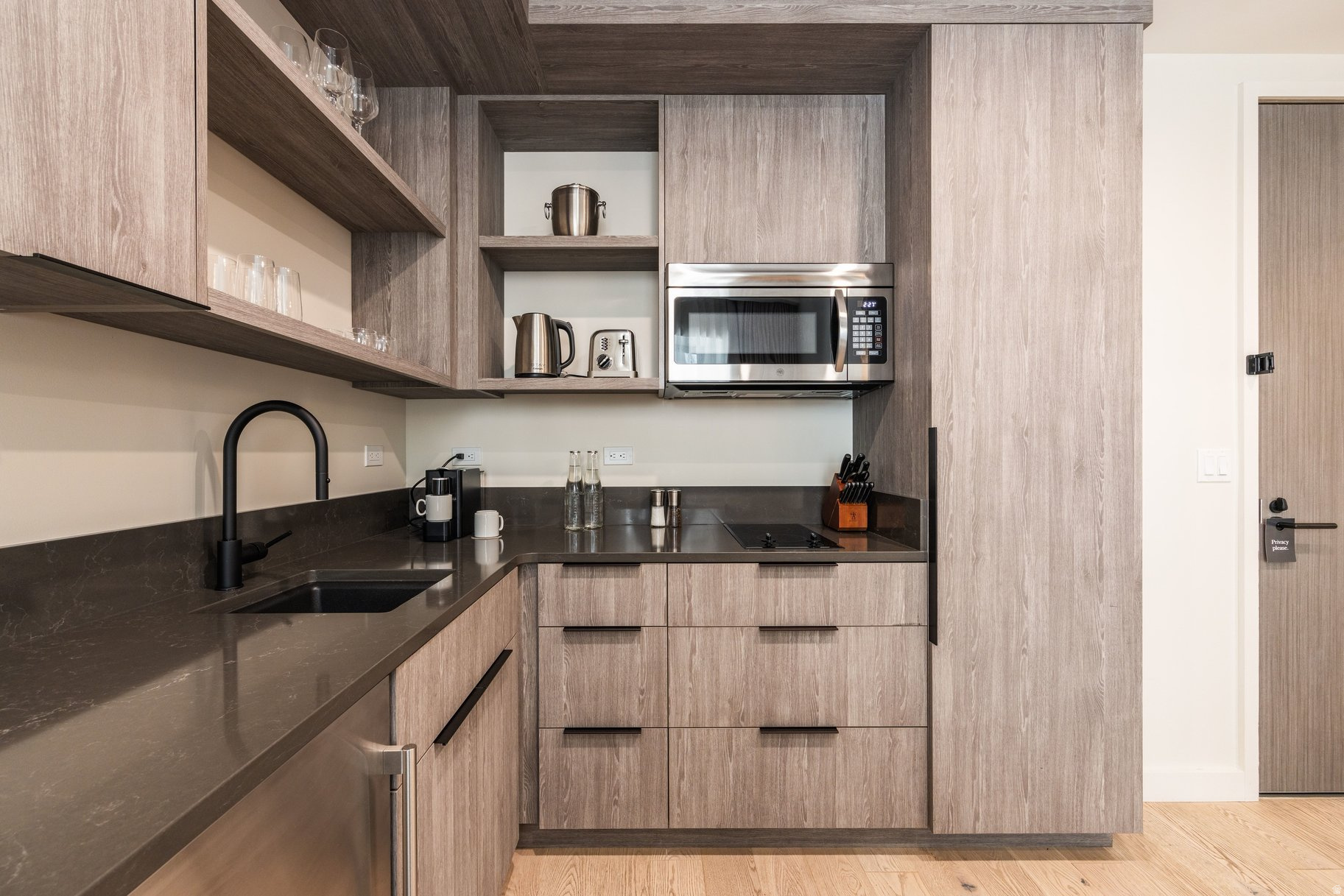 RC17 RESD AND COMMERCIAL CONDOS - Residential