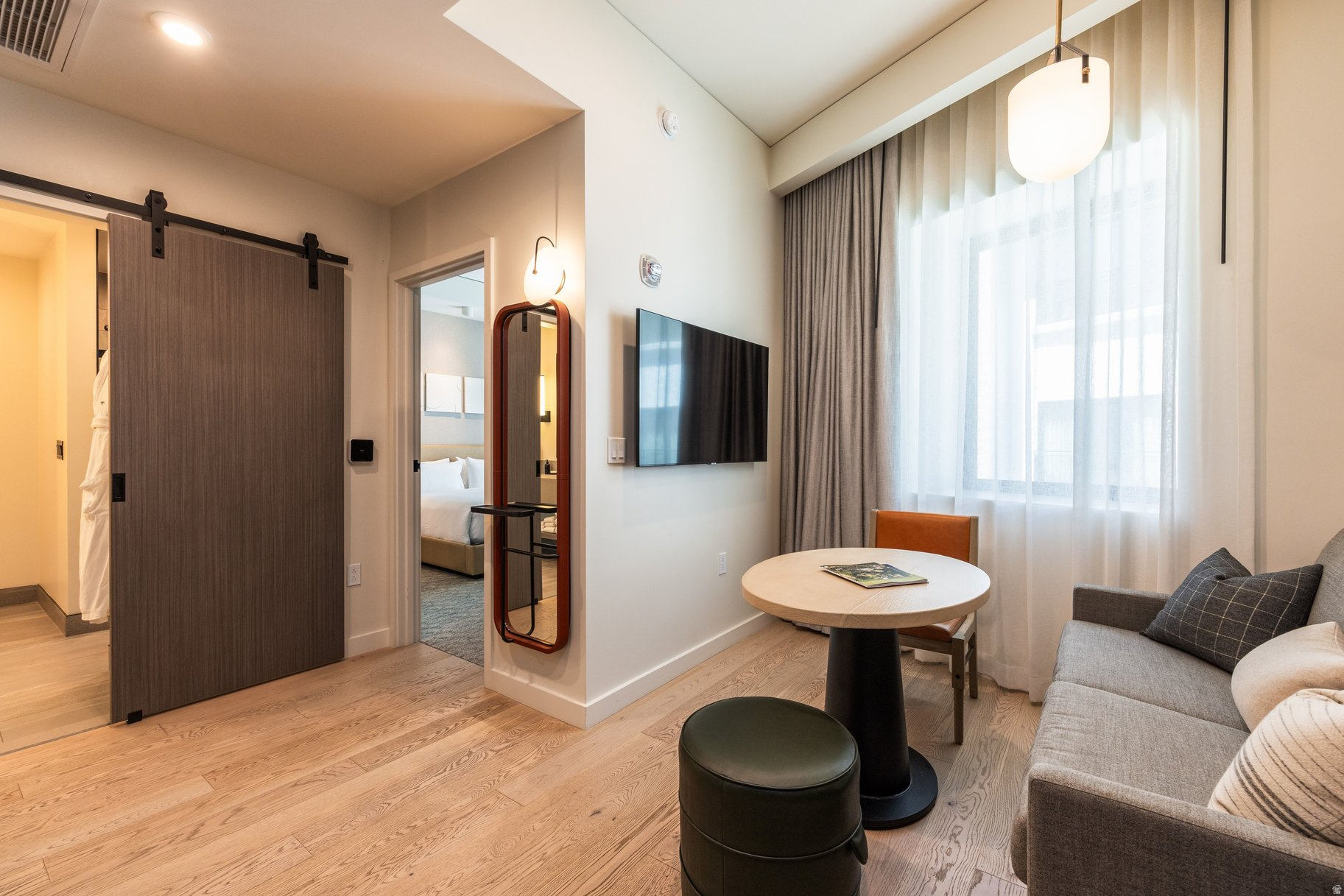 RC17 RESD AND COMMERCIAL CONDOS - Residential