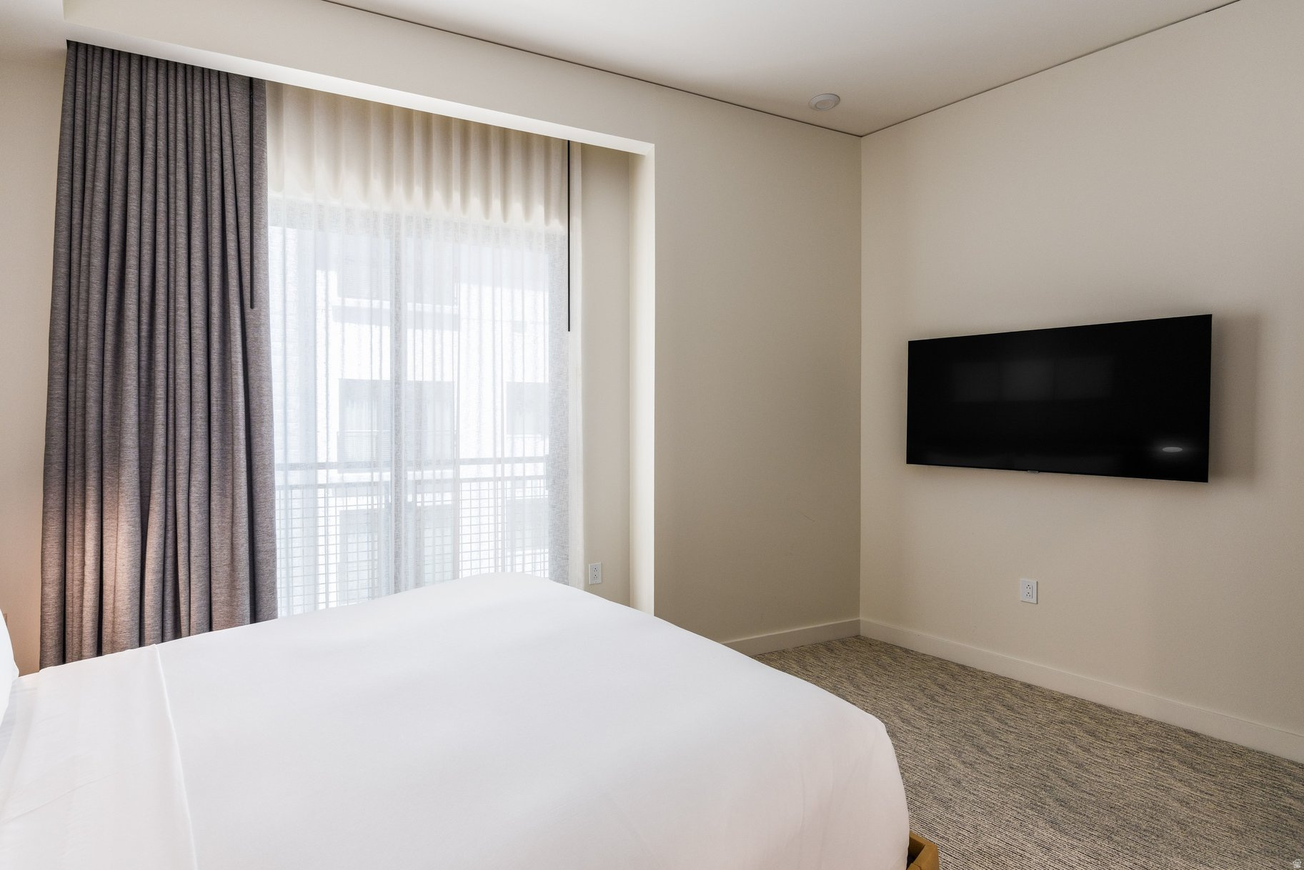 RC17 RESD AND COMMERCIAL CONDOS - Residential