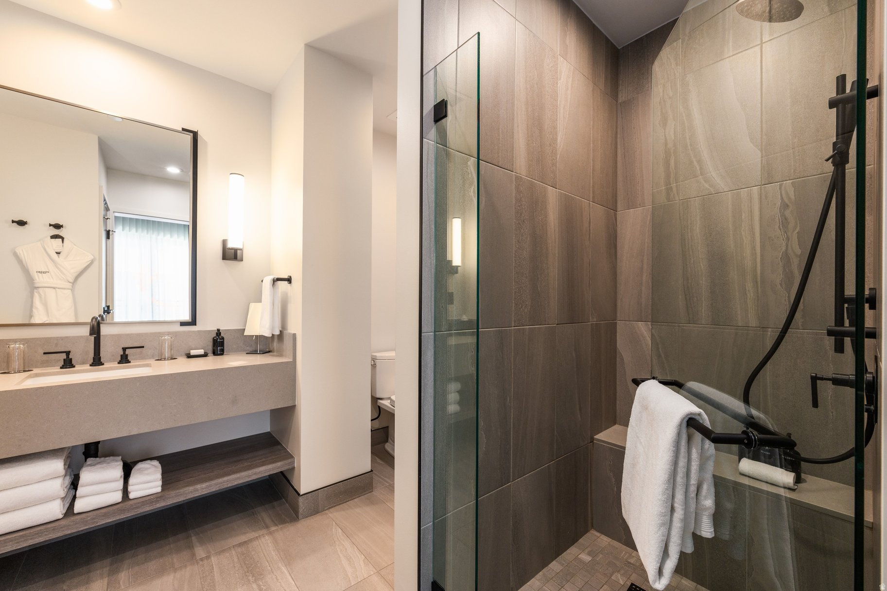 RC17 RESD AND COMMERCIAL CONDOS - Residential