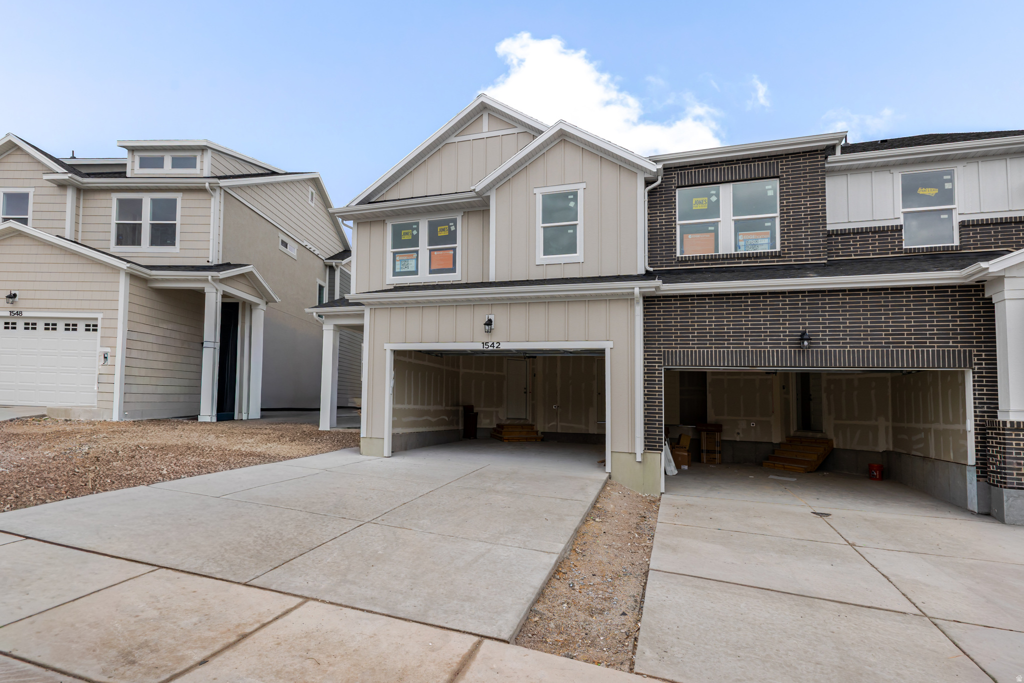 Discover the perfect mix of comfort and convenience with your new townhome at Ridgehorne! This up-and-coming community is part of the beautiful Mt. Saratoga master plan, featuring parks, trails, and expansive open spaces. You'll love the added amenities, including a clubhouse, pool, basketball court, bark park, playgrounds, and more! Plus, Ridgehorne offers easy access to Utah Lake, The Ranches Golf Club, local shopping and dining, and Pioneer Crossing for a smooth commute. Reach out today to learn more or schedule your visit!