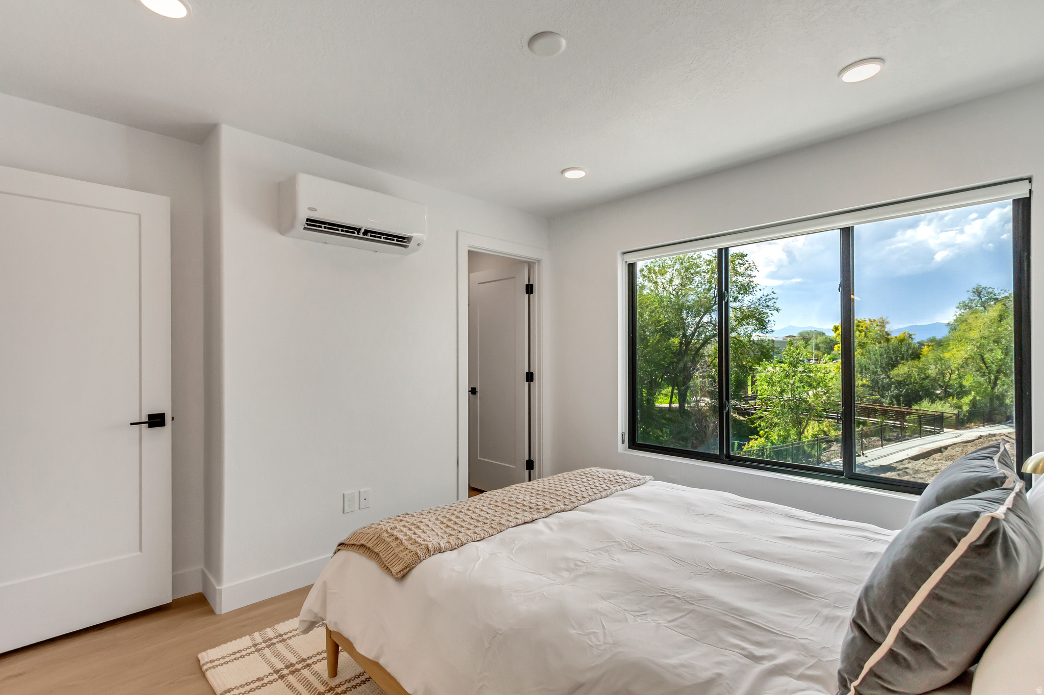 OPUS GREEN - Residential