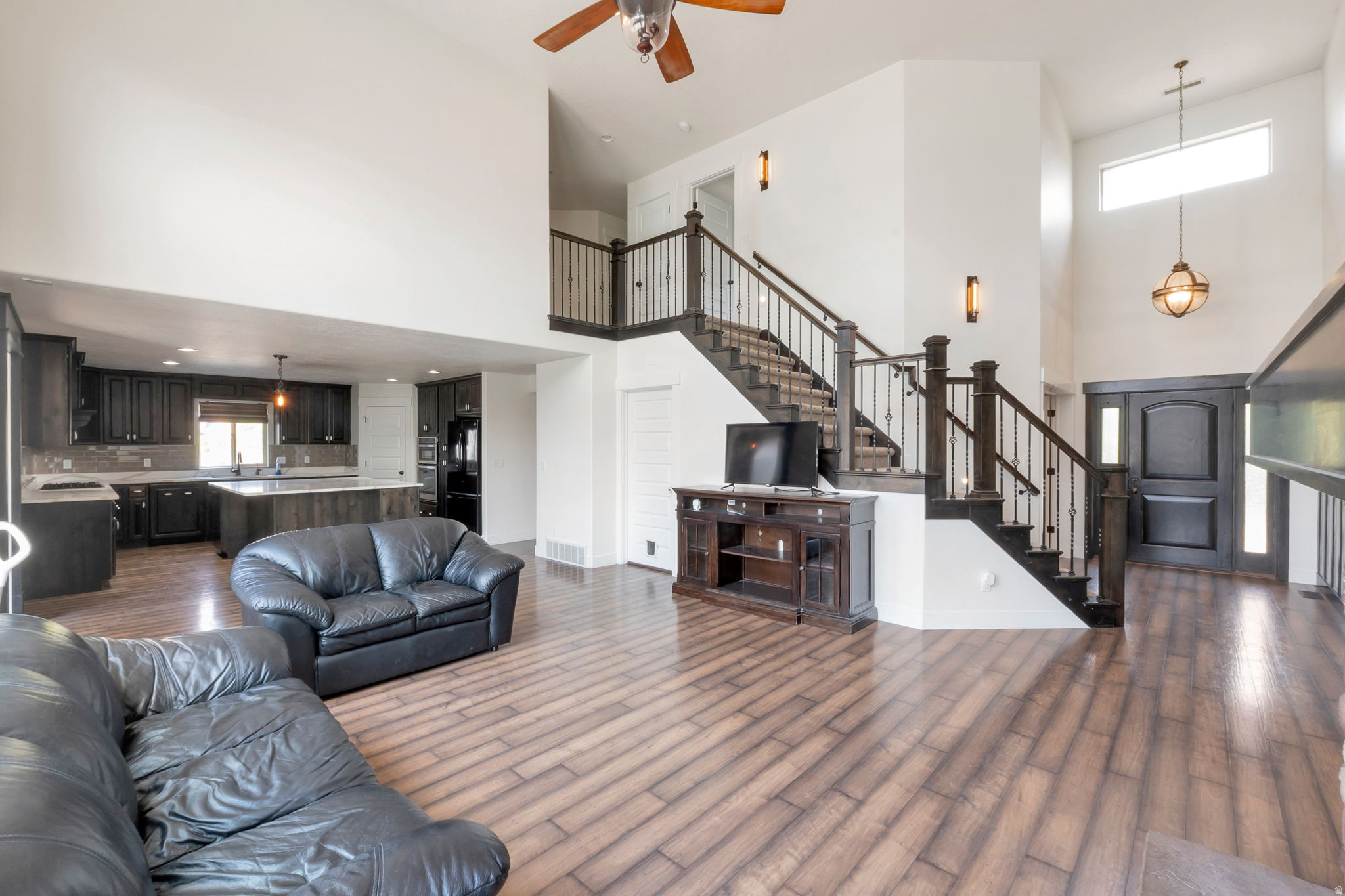 SPRING VIEW FARMS - Residential